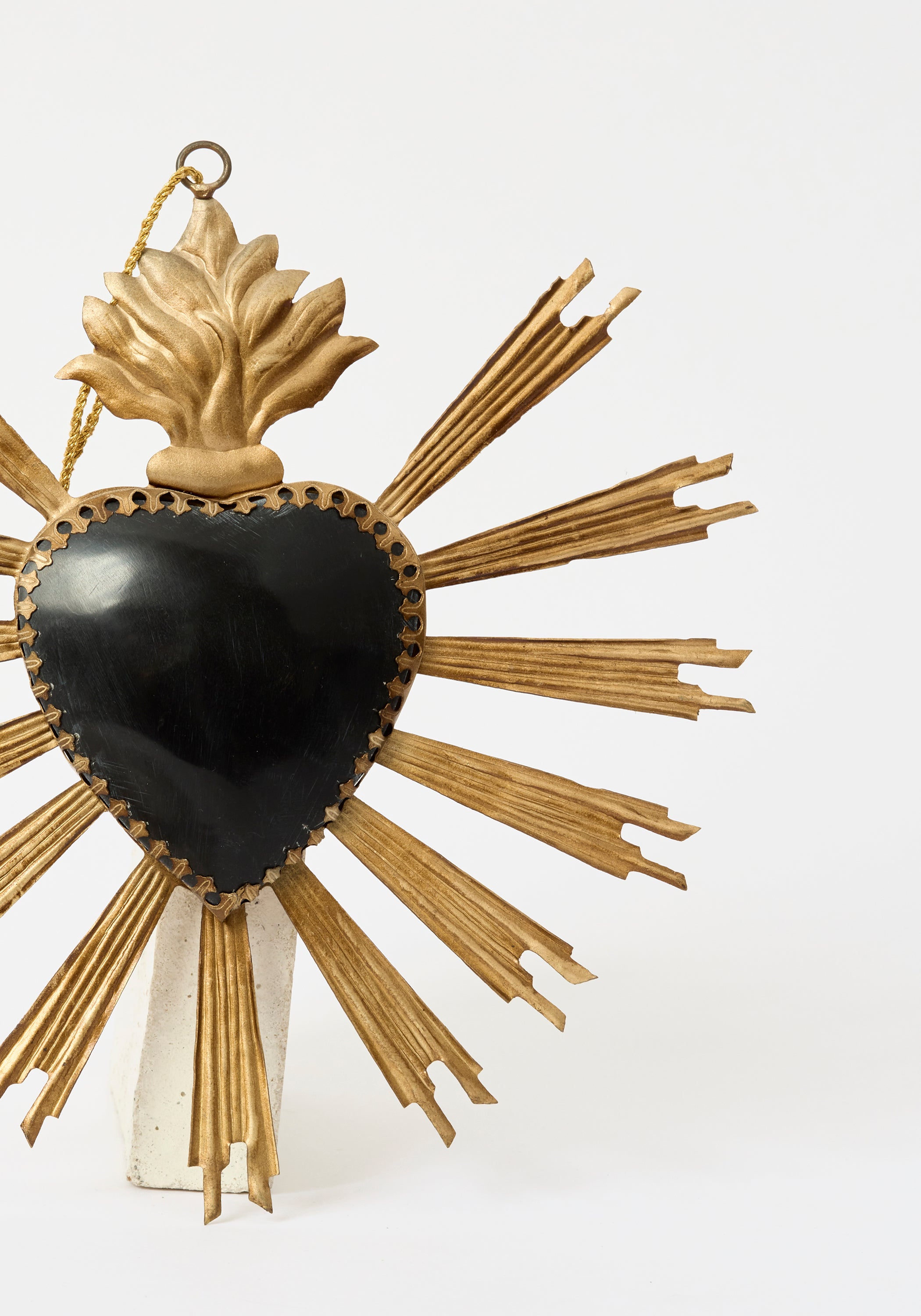 Resin Heart Rays Milagro Heart - December Thieves