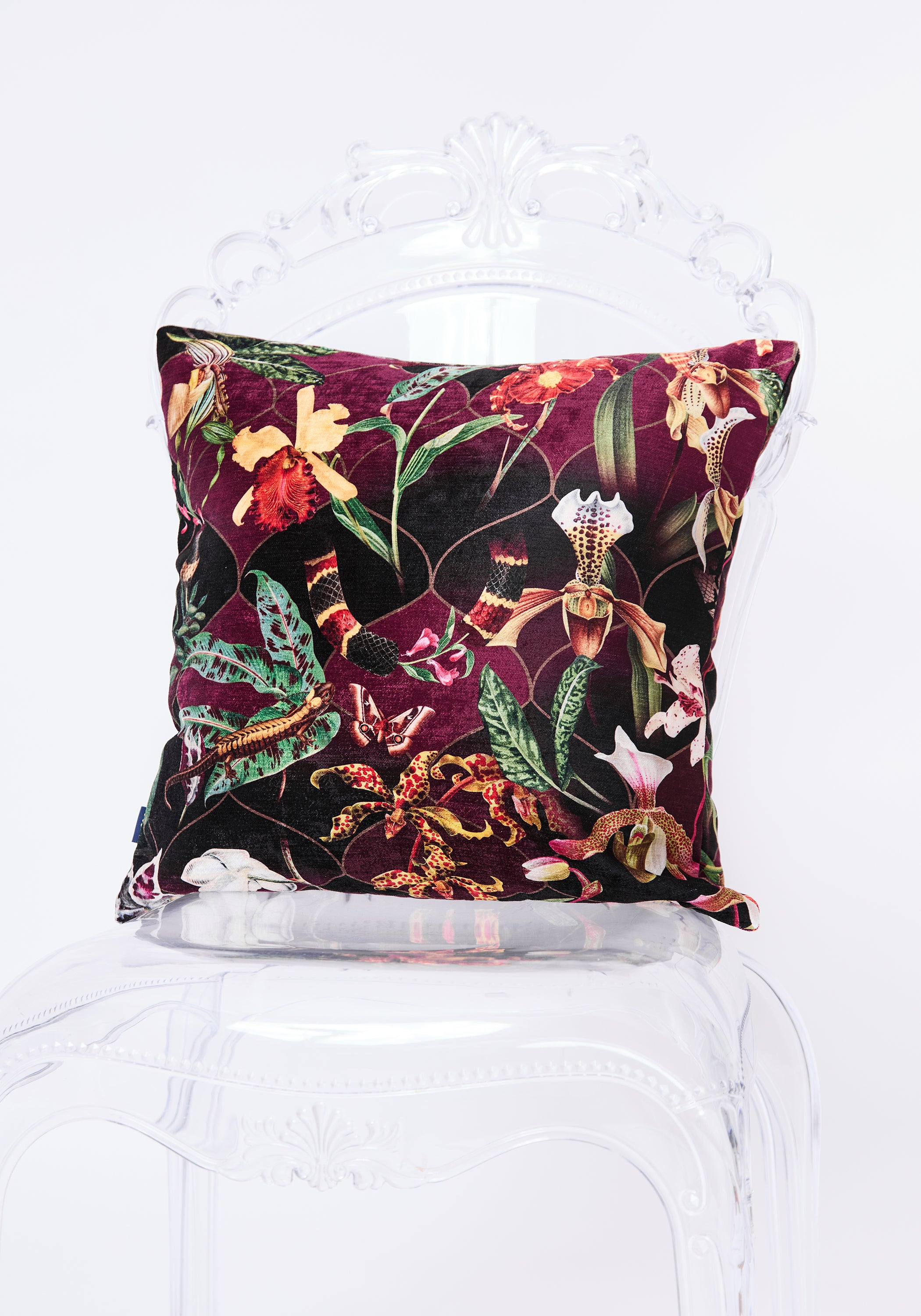 Orquidea Tigre Velvet Pillow