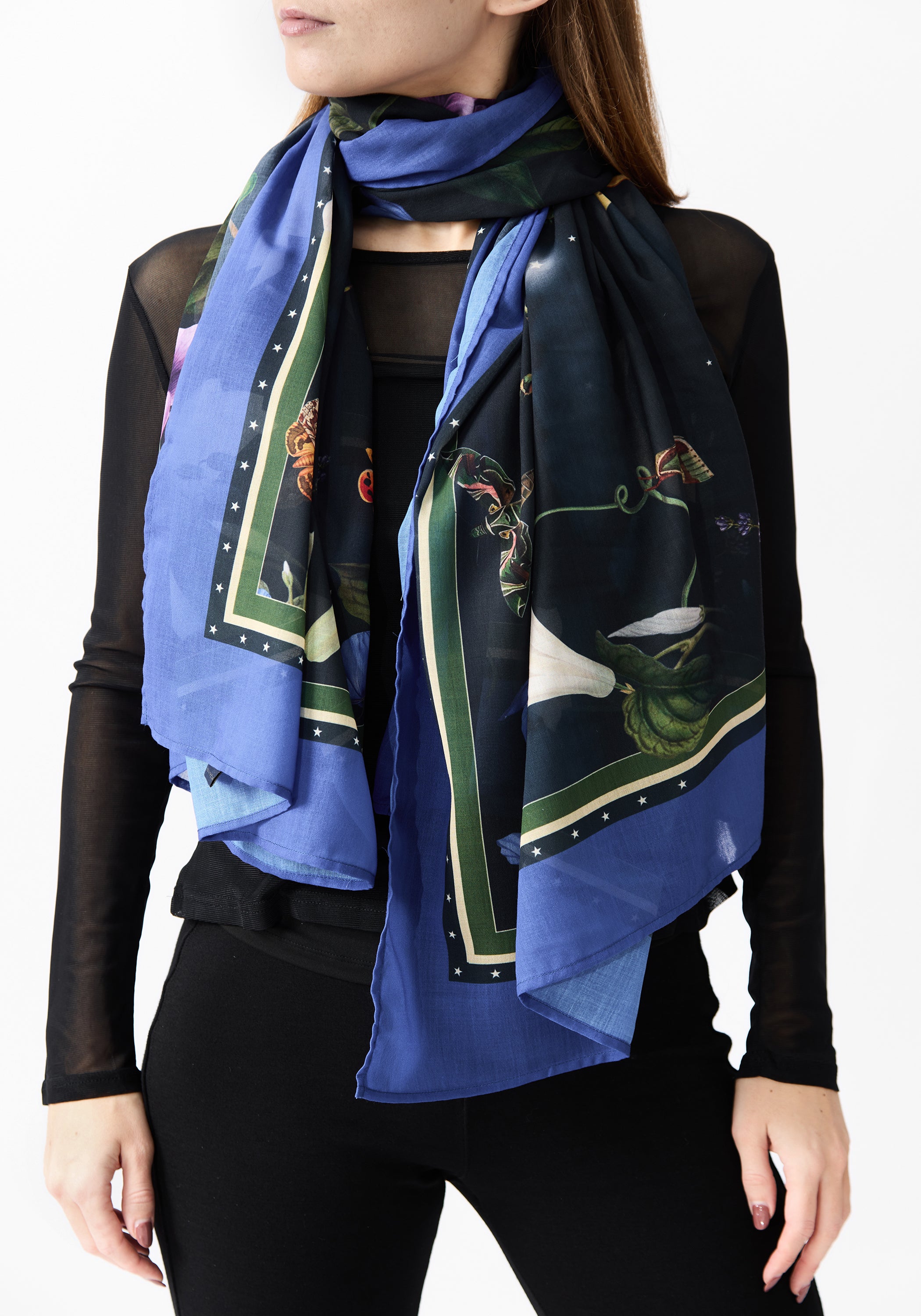 Actia Lunar Scarf - December Thieves