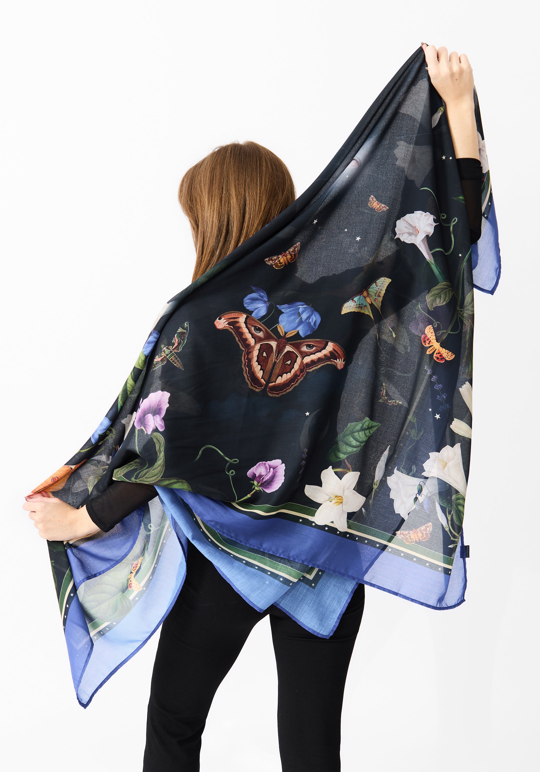 Actia Lunar Scarf - December Thieves