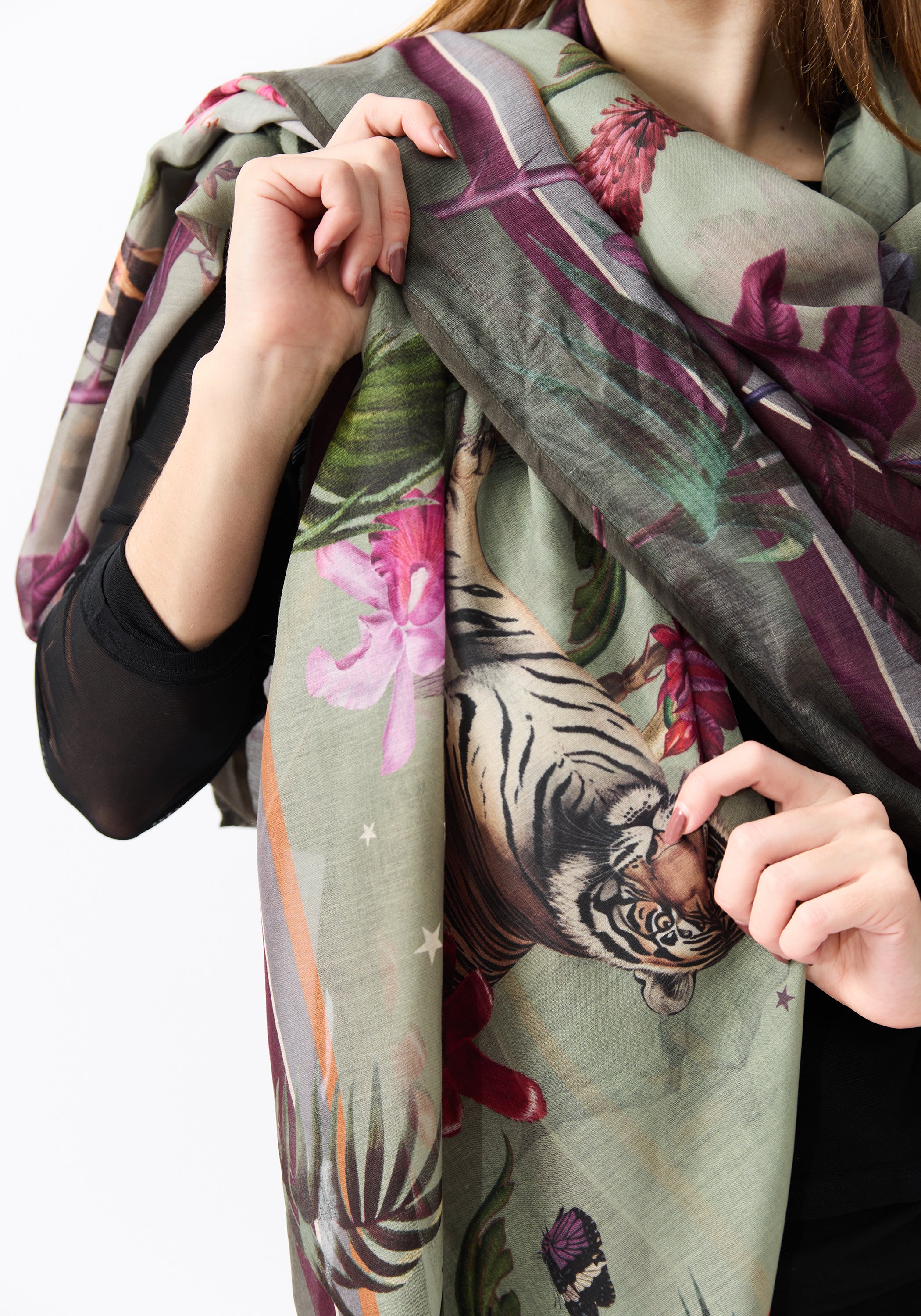 Natura Green Scarf - December Thieves