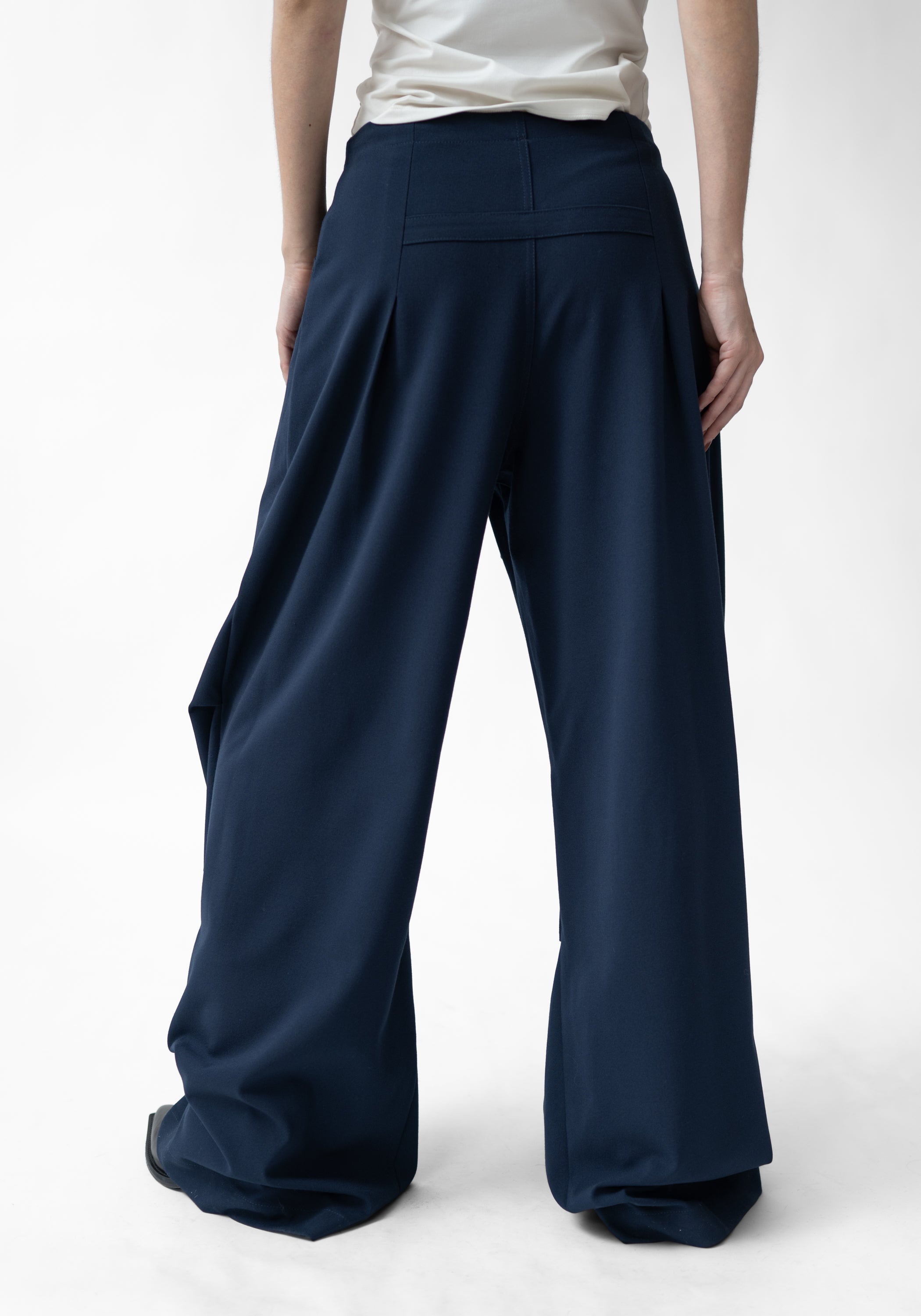 Leo Pleat Detail Pants