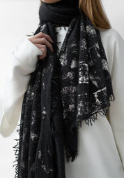 Nebraska Metallic Detail Black Wool Scarf