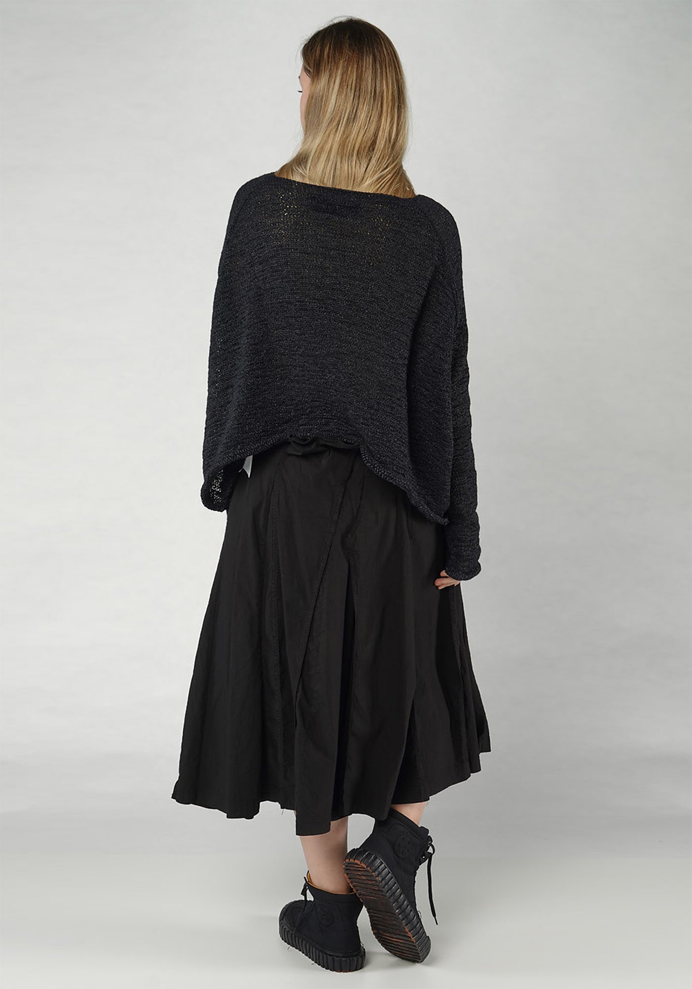 Wide Neck Textured Knit Pullover in OCEAN or GRIEGE