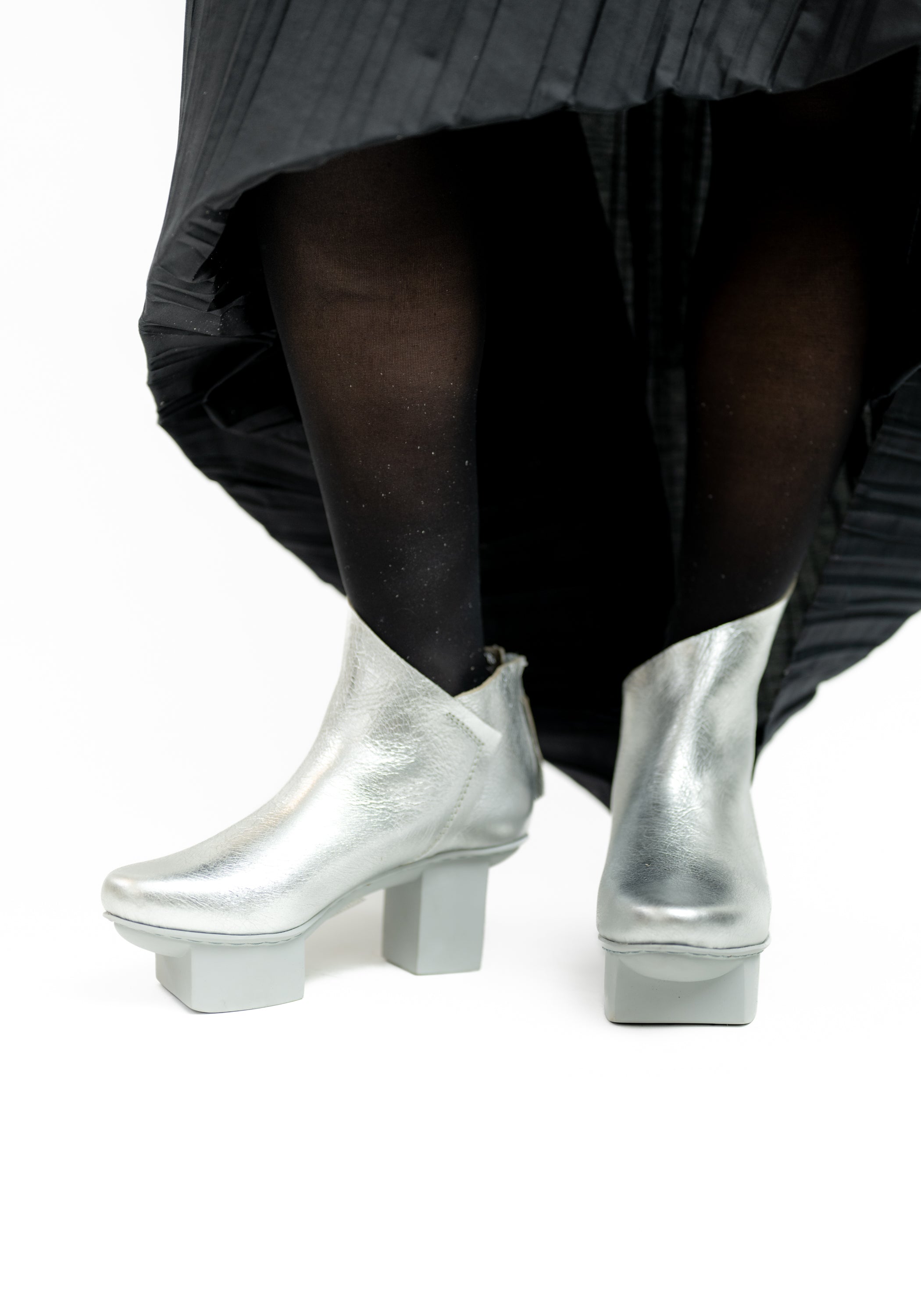 Prospect Silver Leather Asymmetric Boot