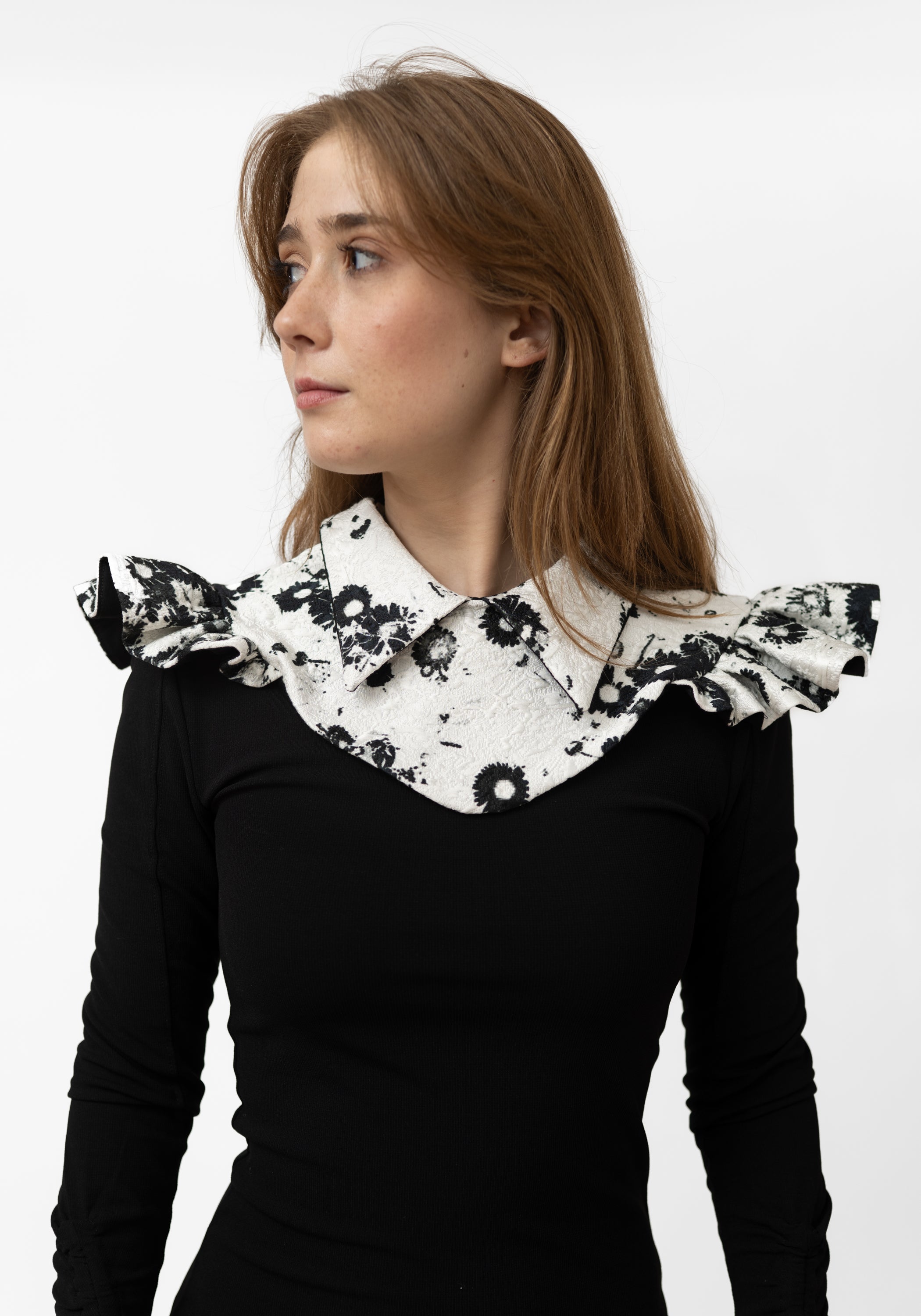 Black and White Quilted Ruffle Shoulder Piece