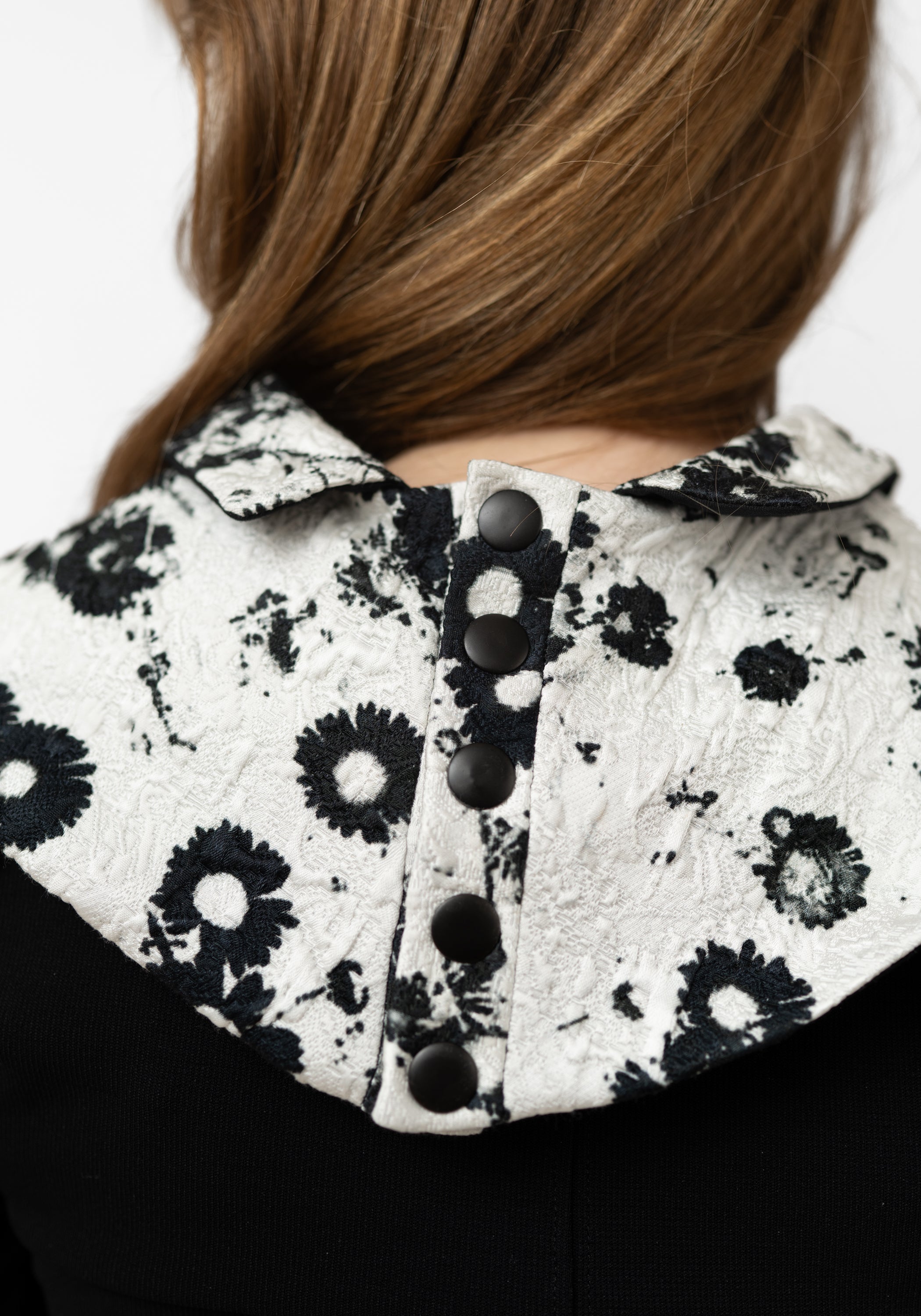 Black and White Quilted Ruffle Shoulder Piece