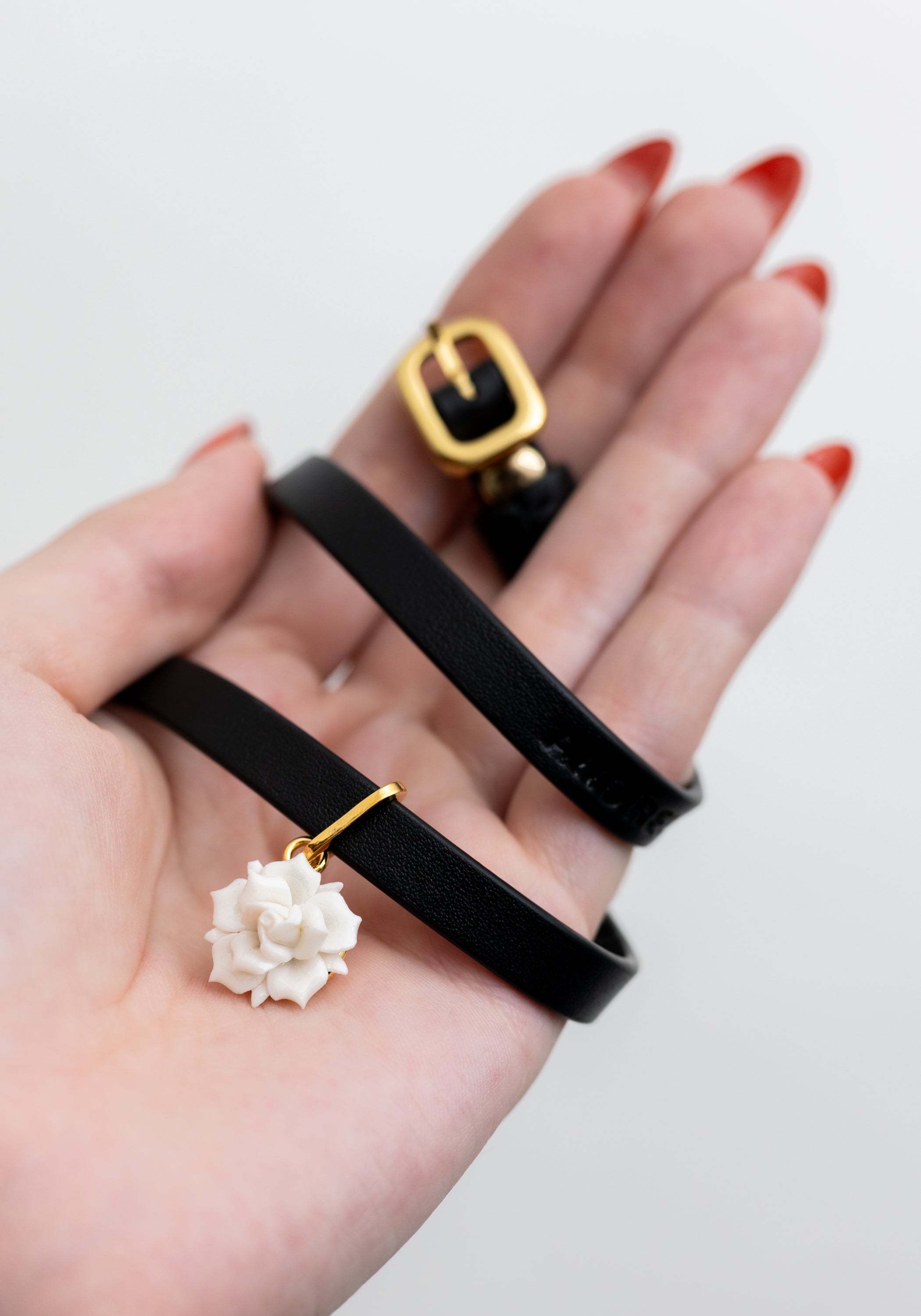 White Porcelain Mini Rose Leather Choker
