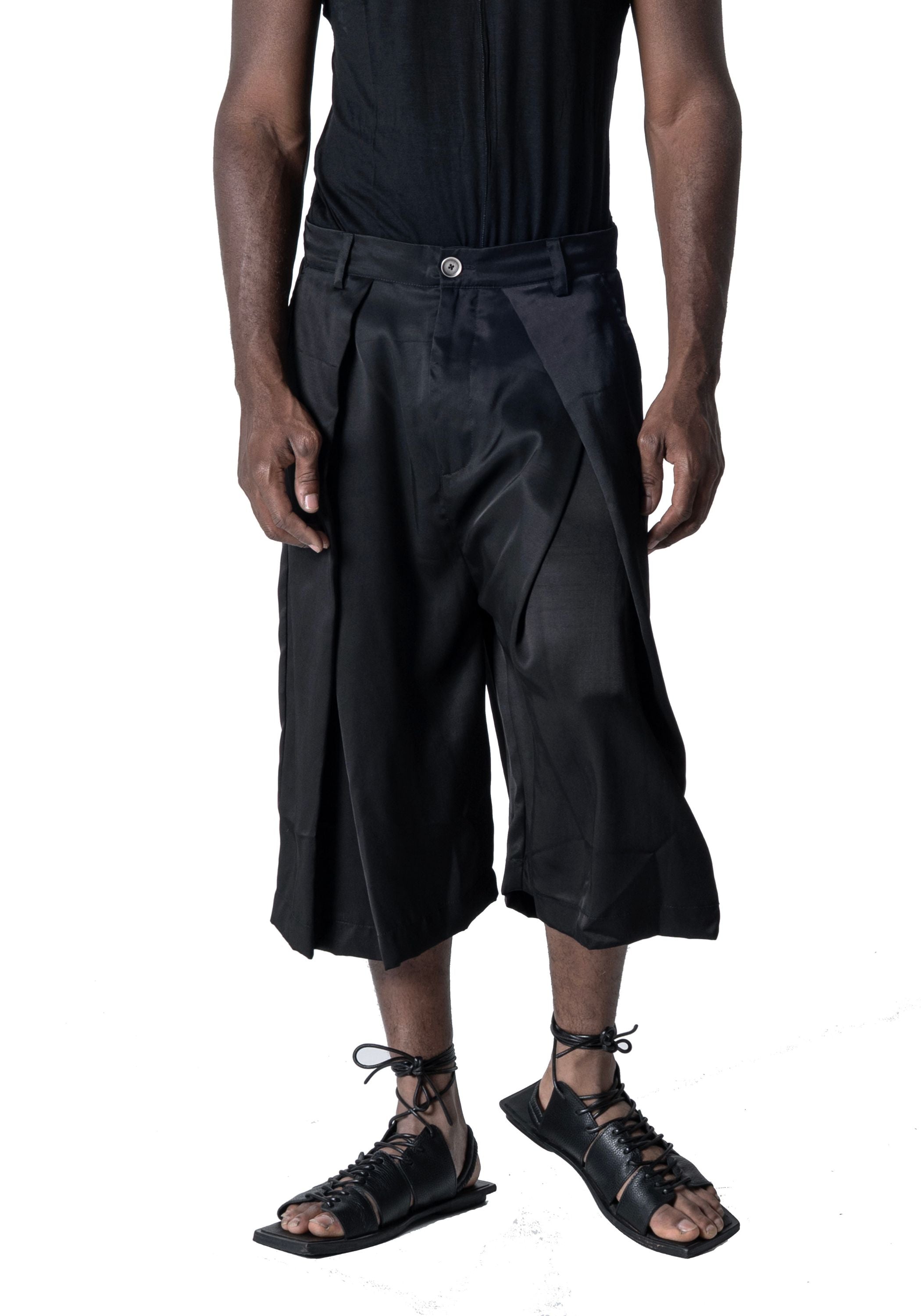 Heron Pleat Front Drop Seat Shorts - December Thieves