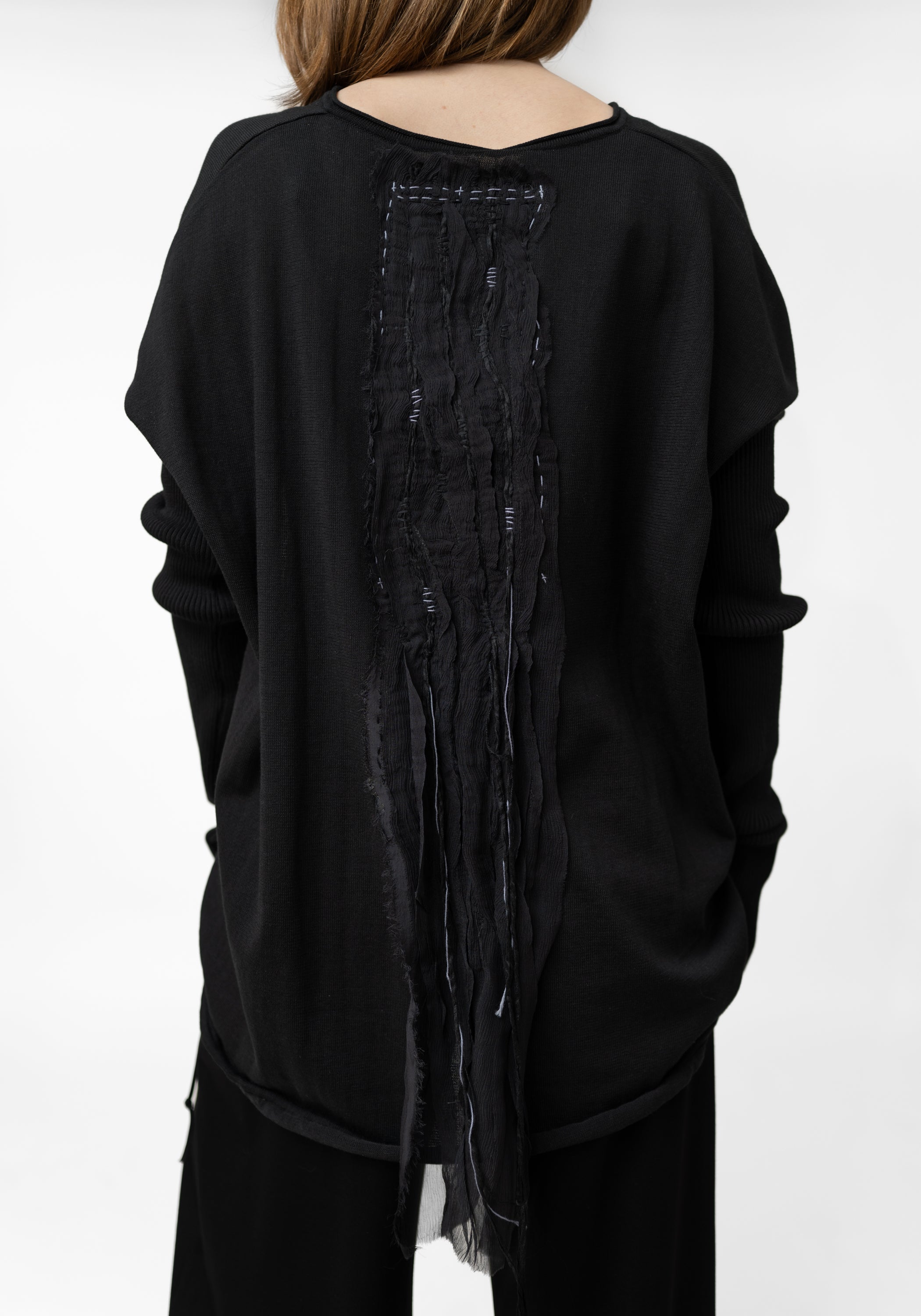 Mag Embroidered Back Knit Pullover