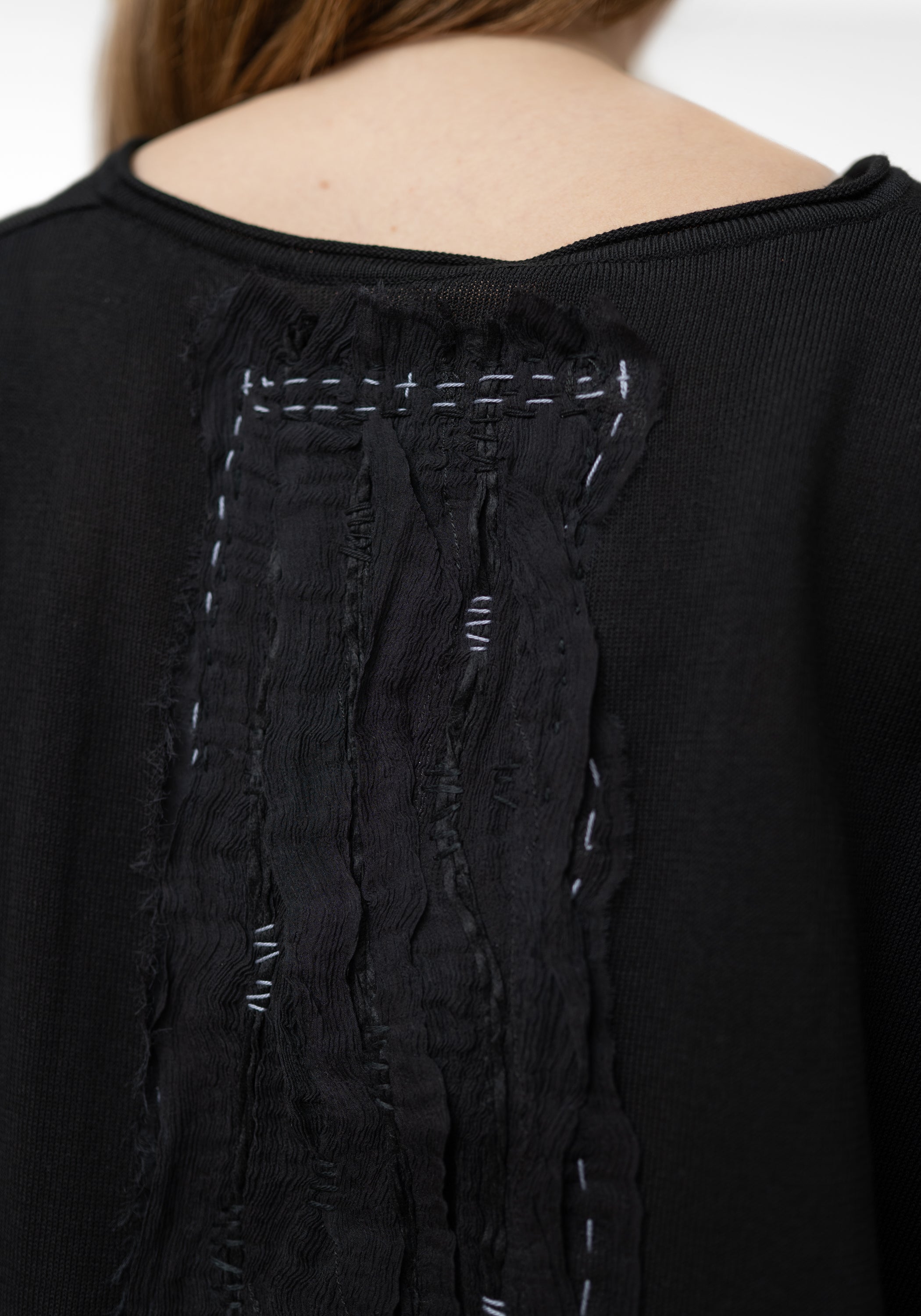 Mag Embroidered Back Knit Pullover