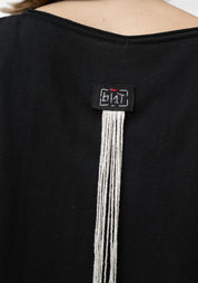 Mag Contrast Embroidered Front Knit Pullover