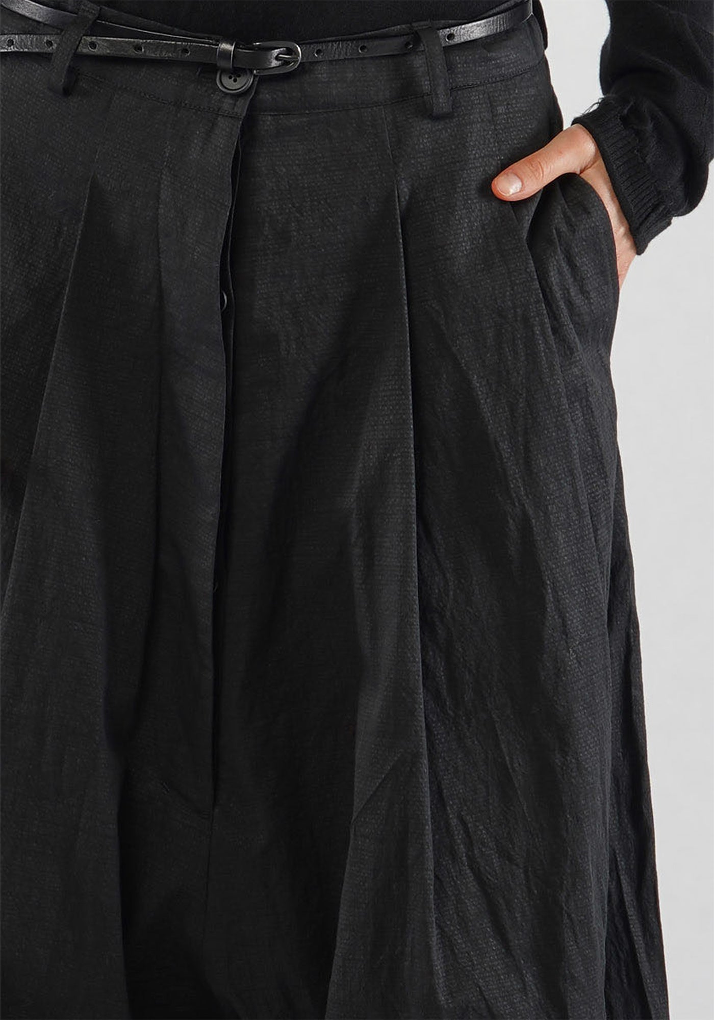 Extreme Drop Seat Pleat Detail Pants - December Thieves