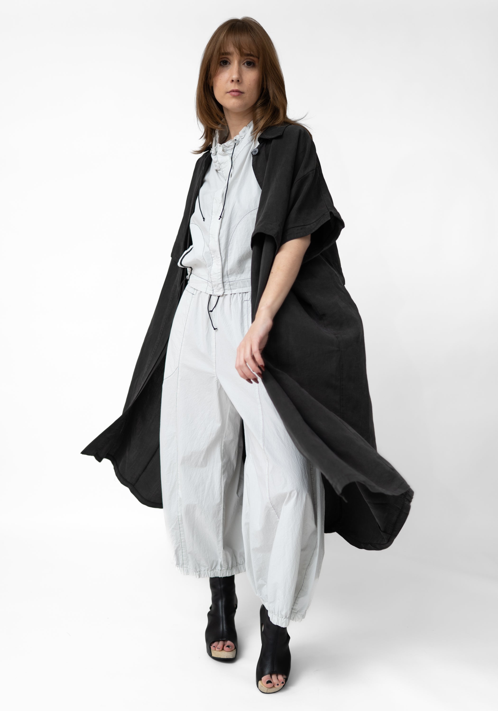 Sleeveless Button Front Trench Jacket - December Thieves