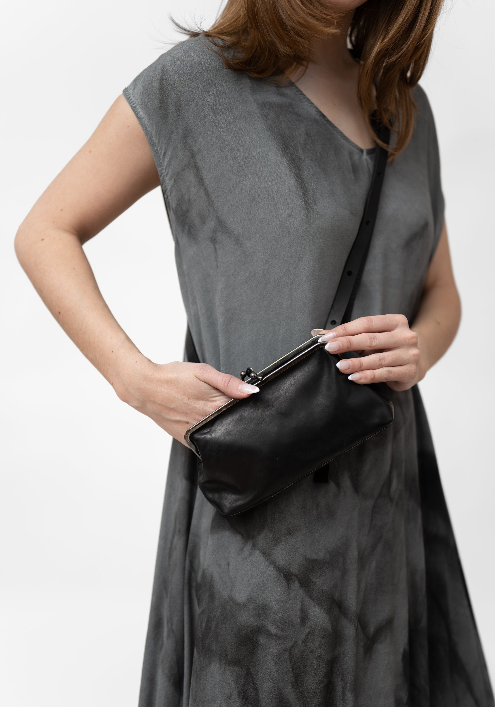 Bigla Wide Black Leather Bag - December Thieves
