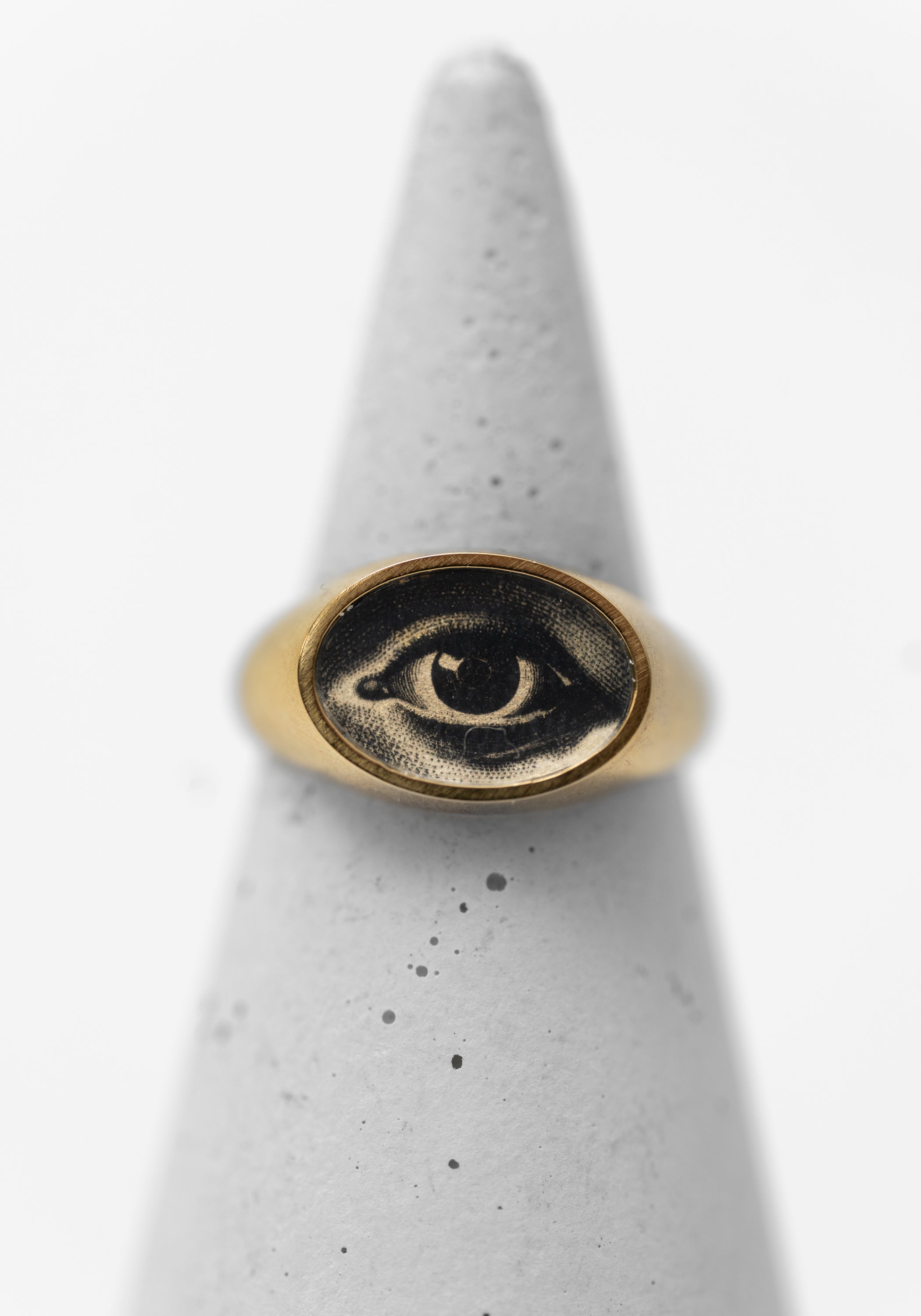 Gold Vermeil Petite Lover's Eye Signet Ring - December Thieves