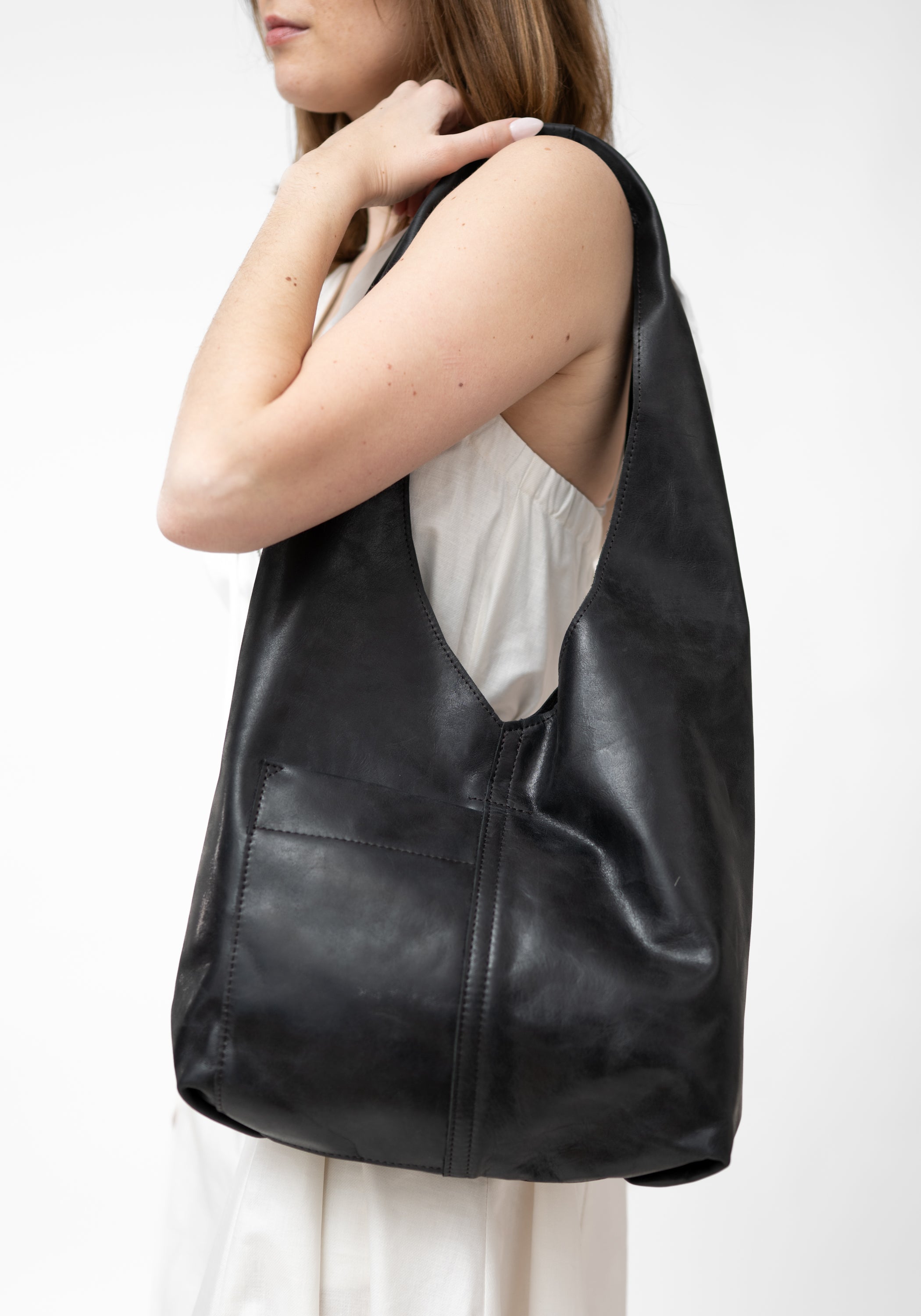 Black Leather Shoulder Bag - December Thieves
