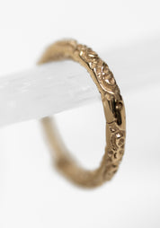 Single 9k Gold Engraved Clicker Hoop - December Thieves