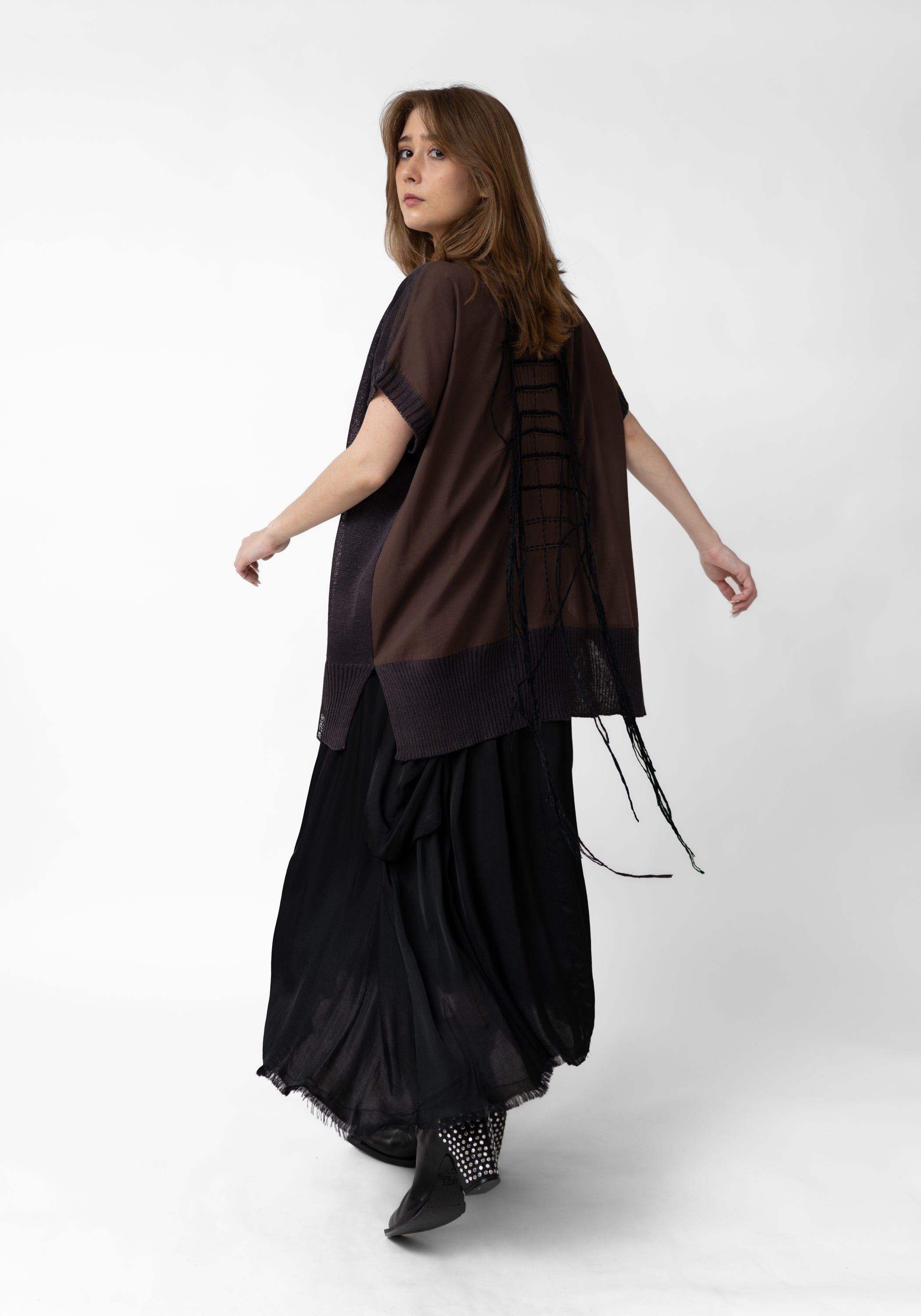 Pecci Embroidered Silk Back Linen Knit Top