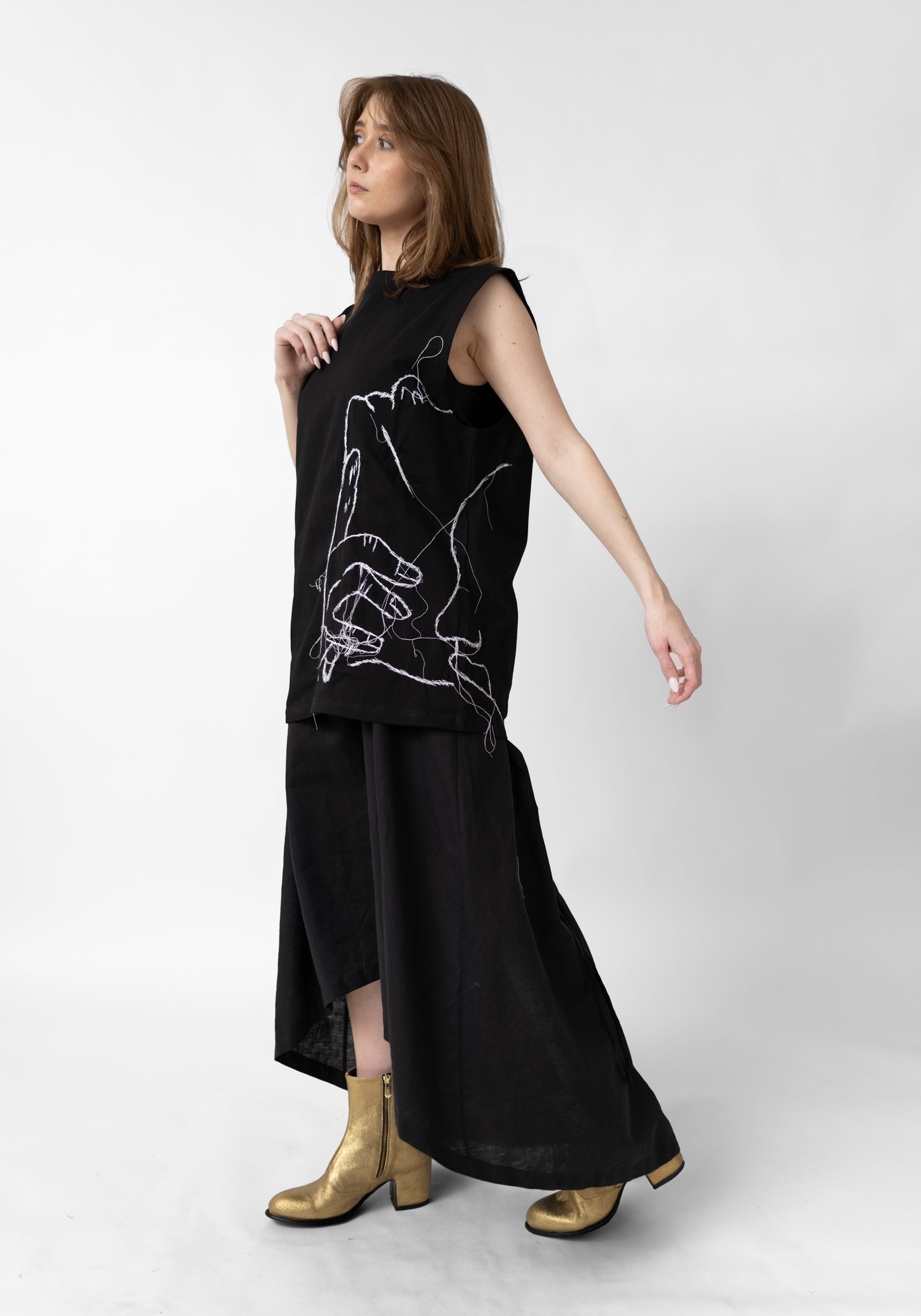 Embroidered Face Jersey Tank - December Thieves