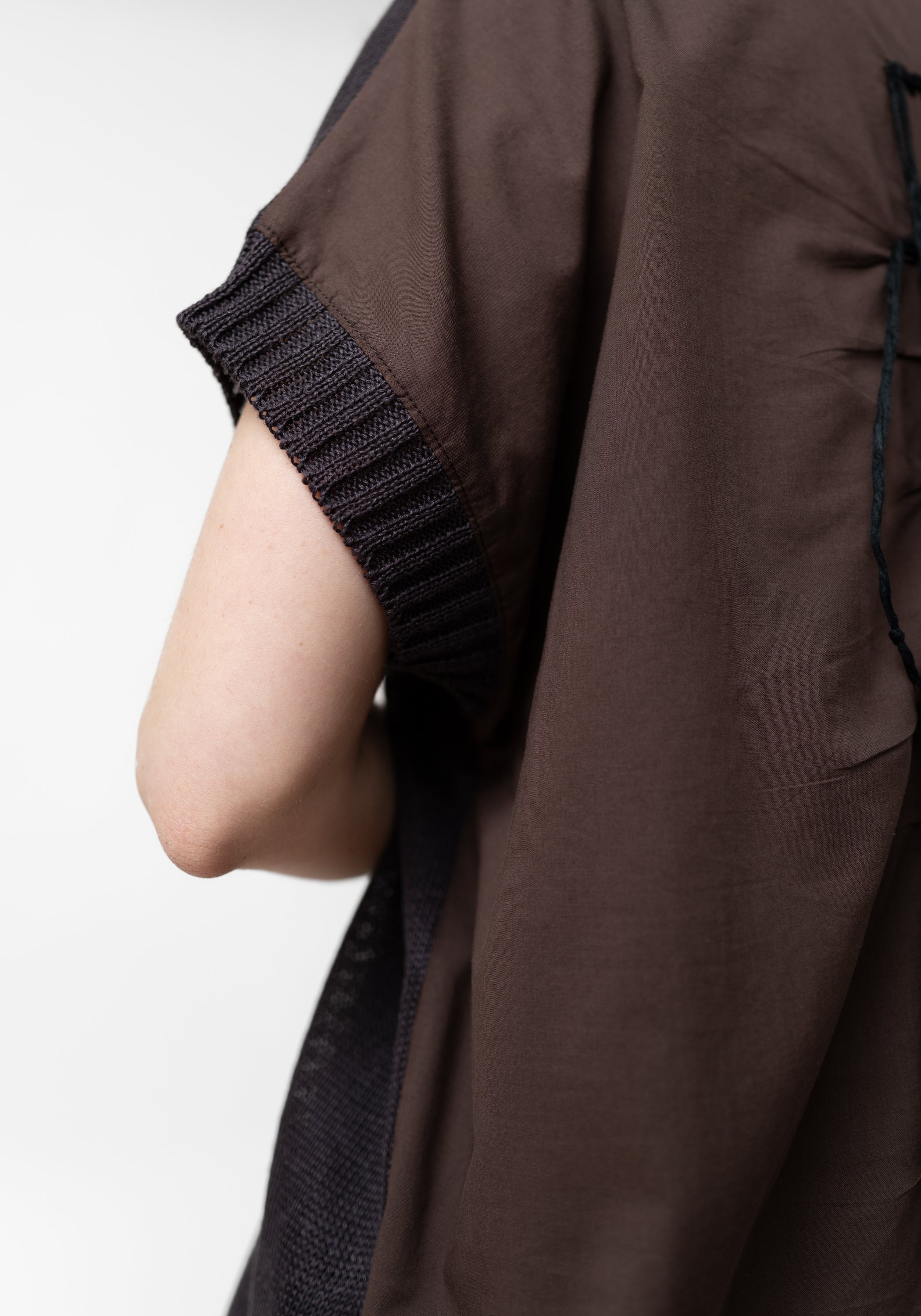 Pecci Embroidered Silk Back Linen Knit Top