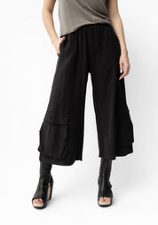 Cropped Wide Leg Bold Pocket Detail Pants
