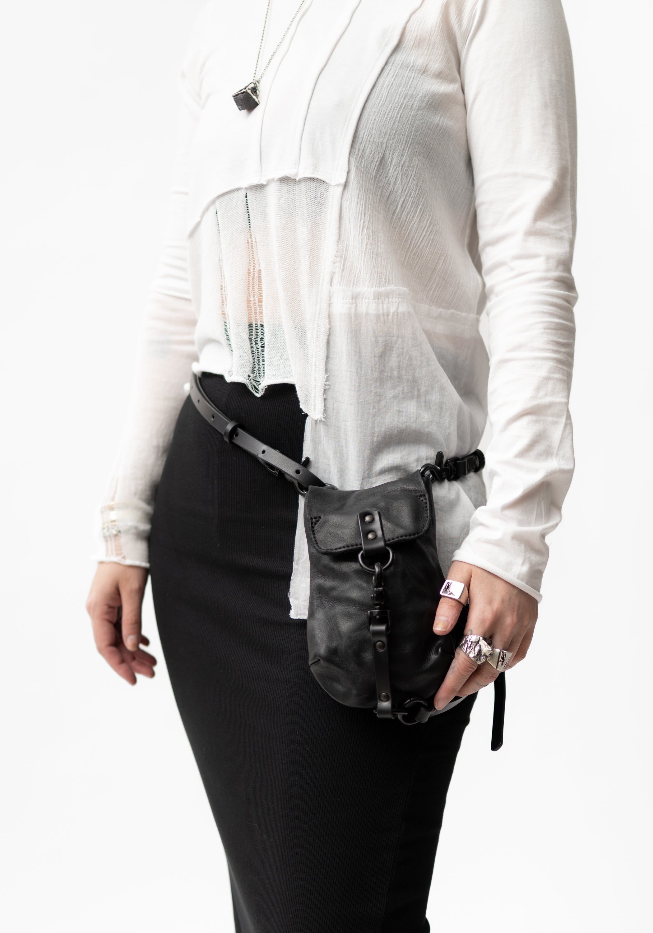 Eze Black Leather Crossbody/Belt Phone Bag