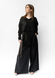 Plaza Hand Embroidered V-Neck Knit Linen Pullover