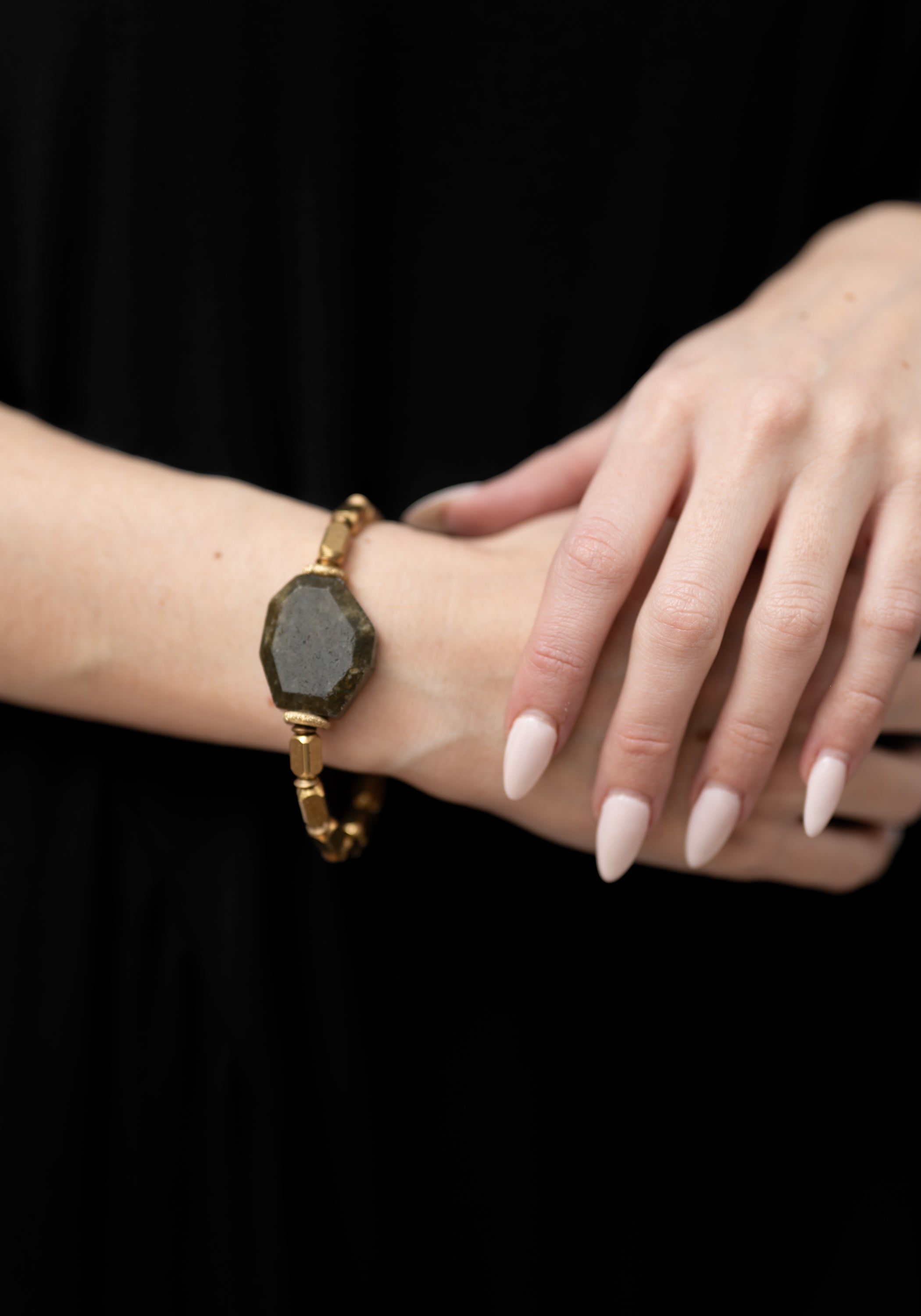 Green Labradorite and Brass Bracelet - December Thieves