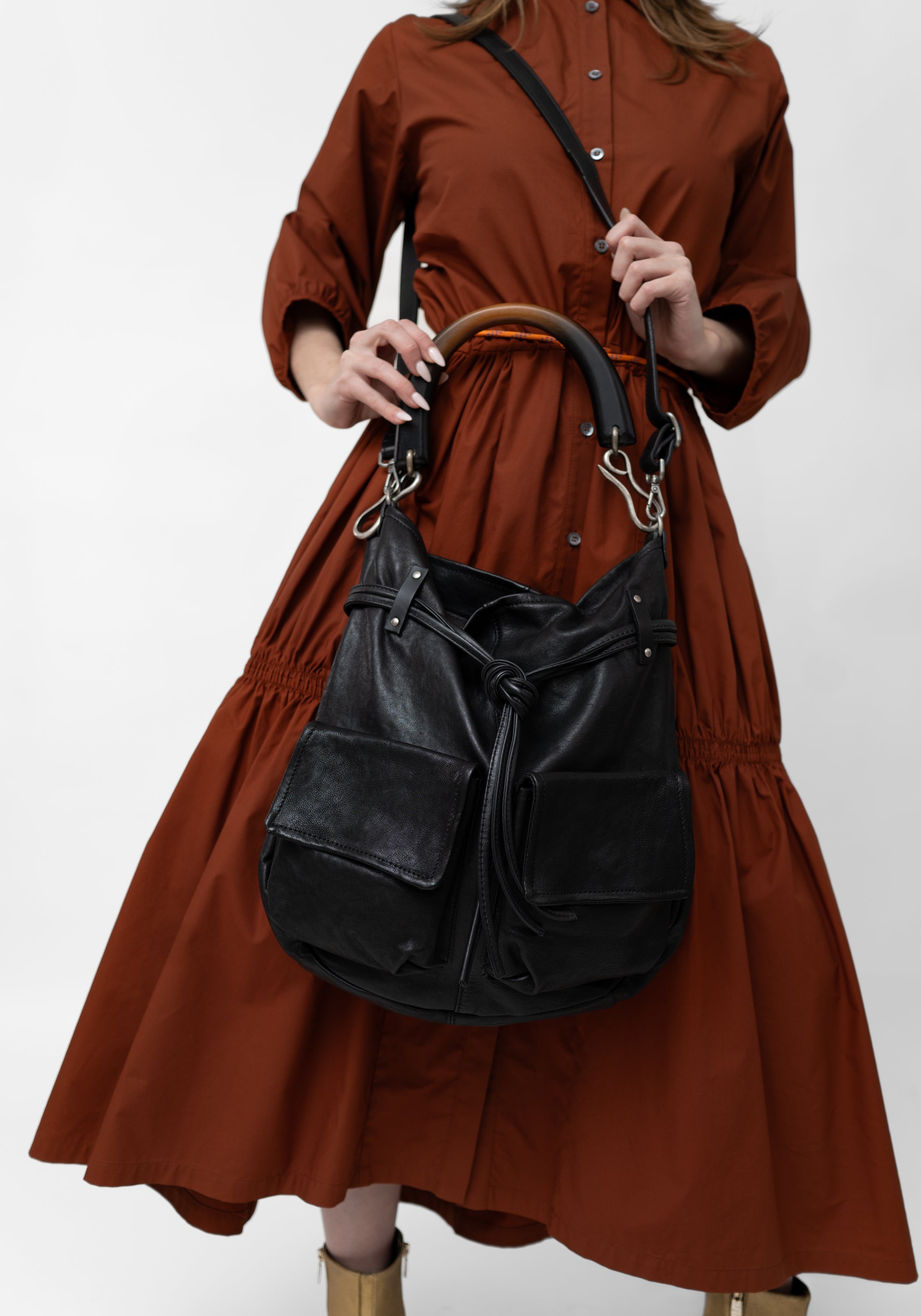 Oldis Black Leather Pockets Detail Bag - December Thieves