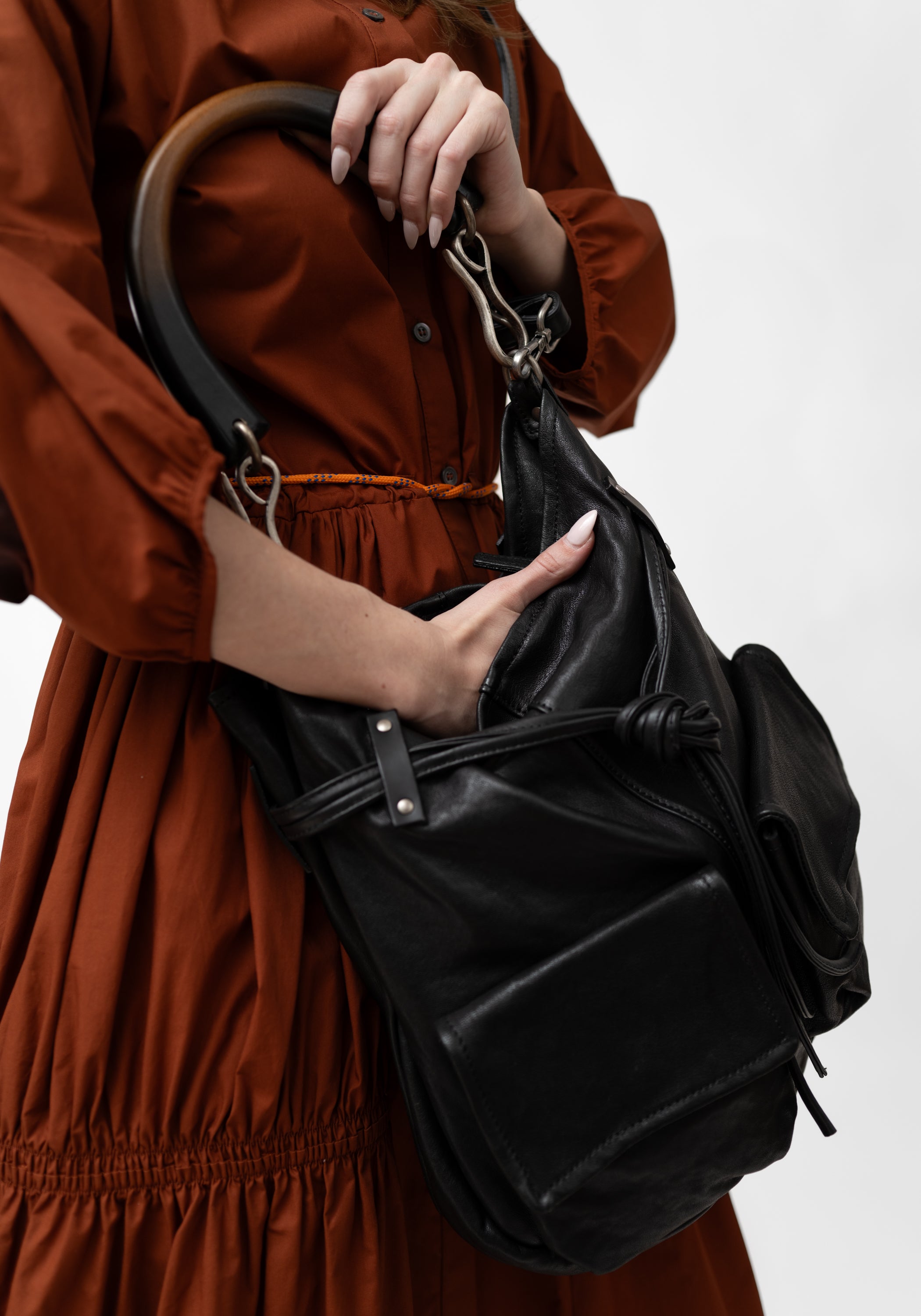 Oldis Black Leather Pockets Detail Bag - December Thieves