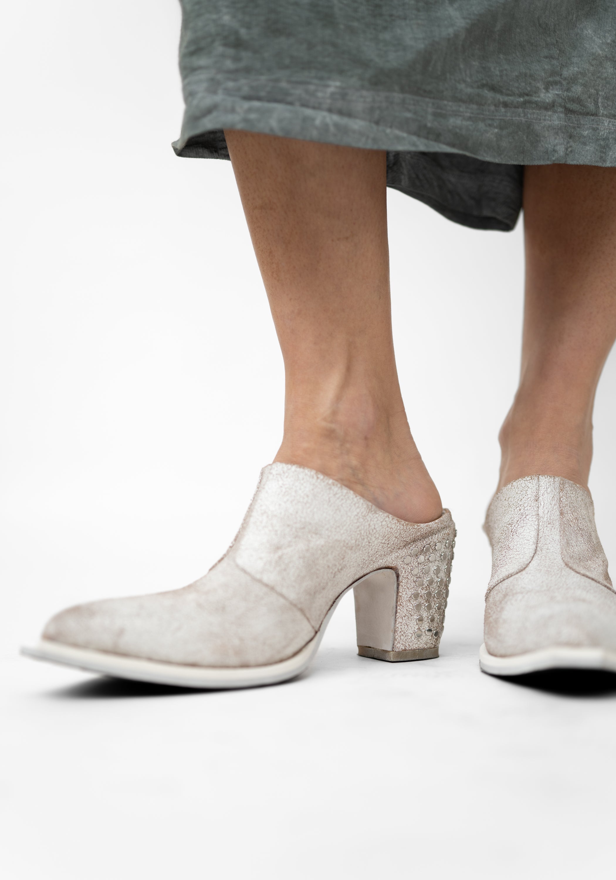 Camilla Rivet Hand Painted Off White Leather Mule - December Thieves