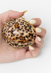 Shell Encased Lip Balm - December Thieves