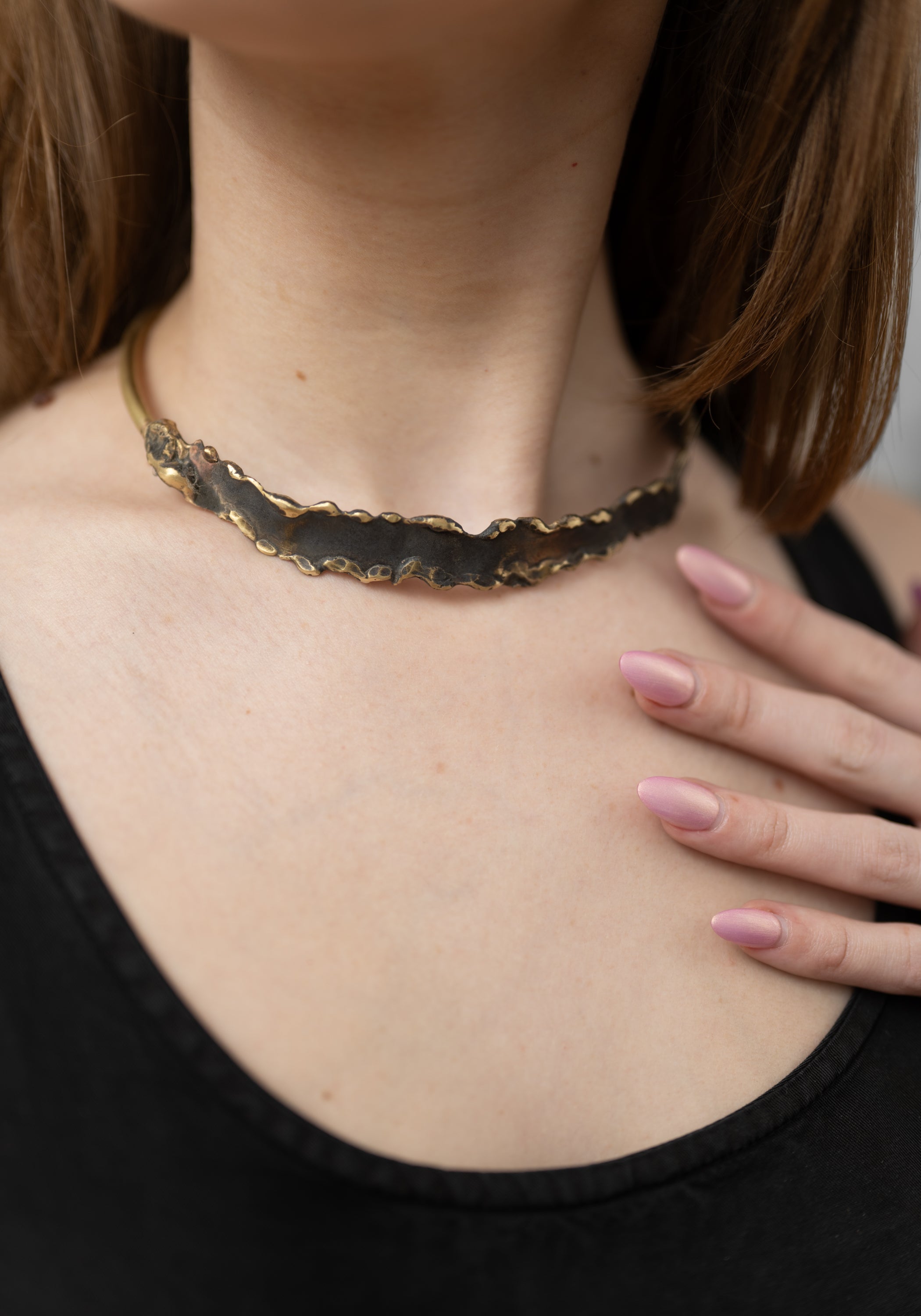Huella Patinated Brass Choker - December Thieves