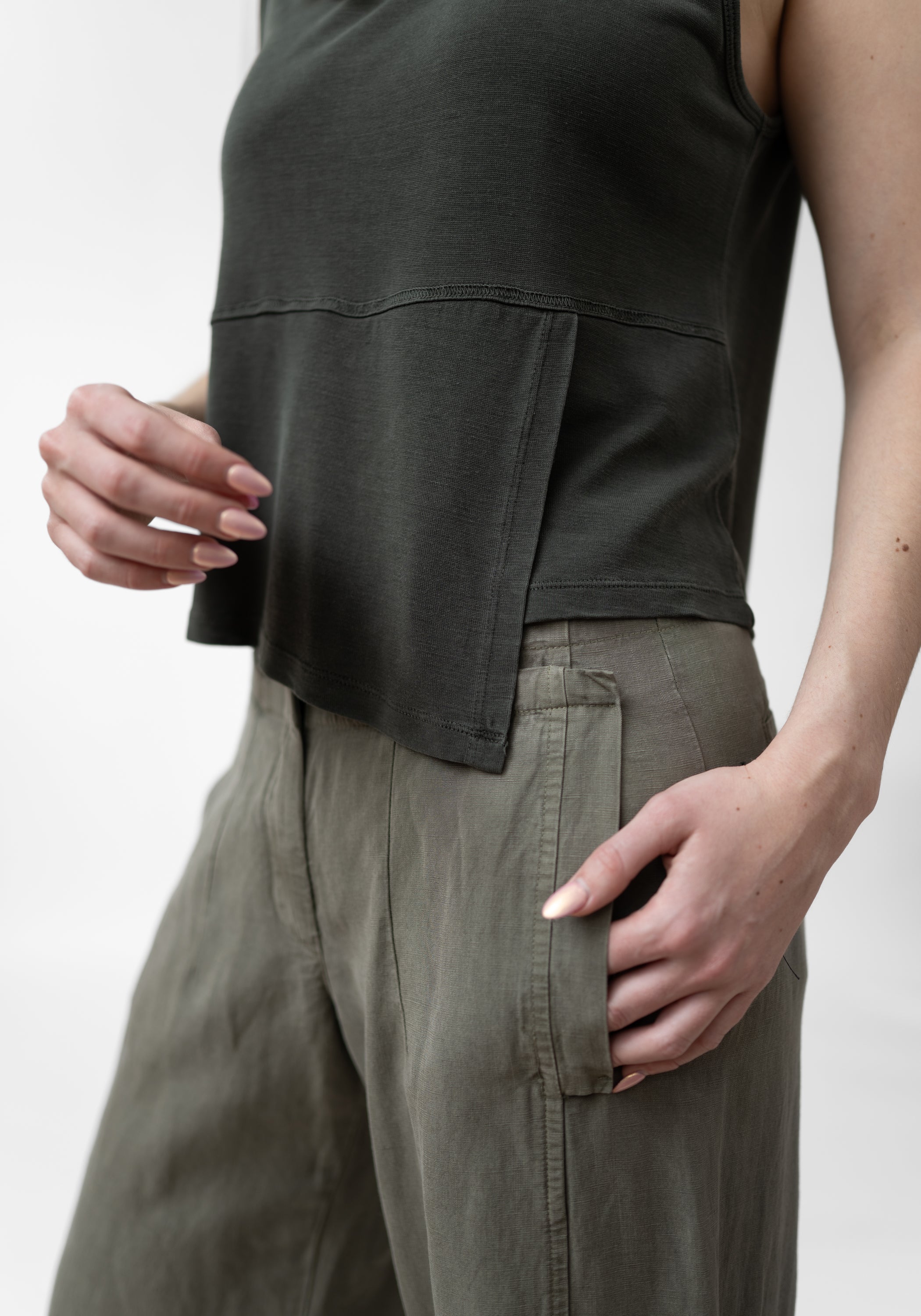 Asymmetric Hem Tank - December Thieves