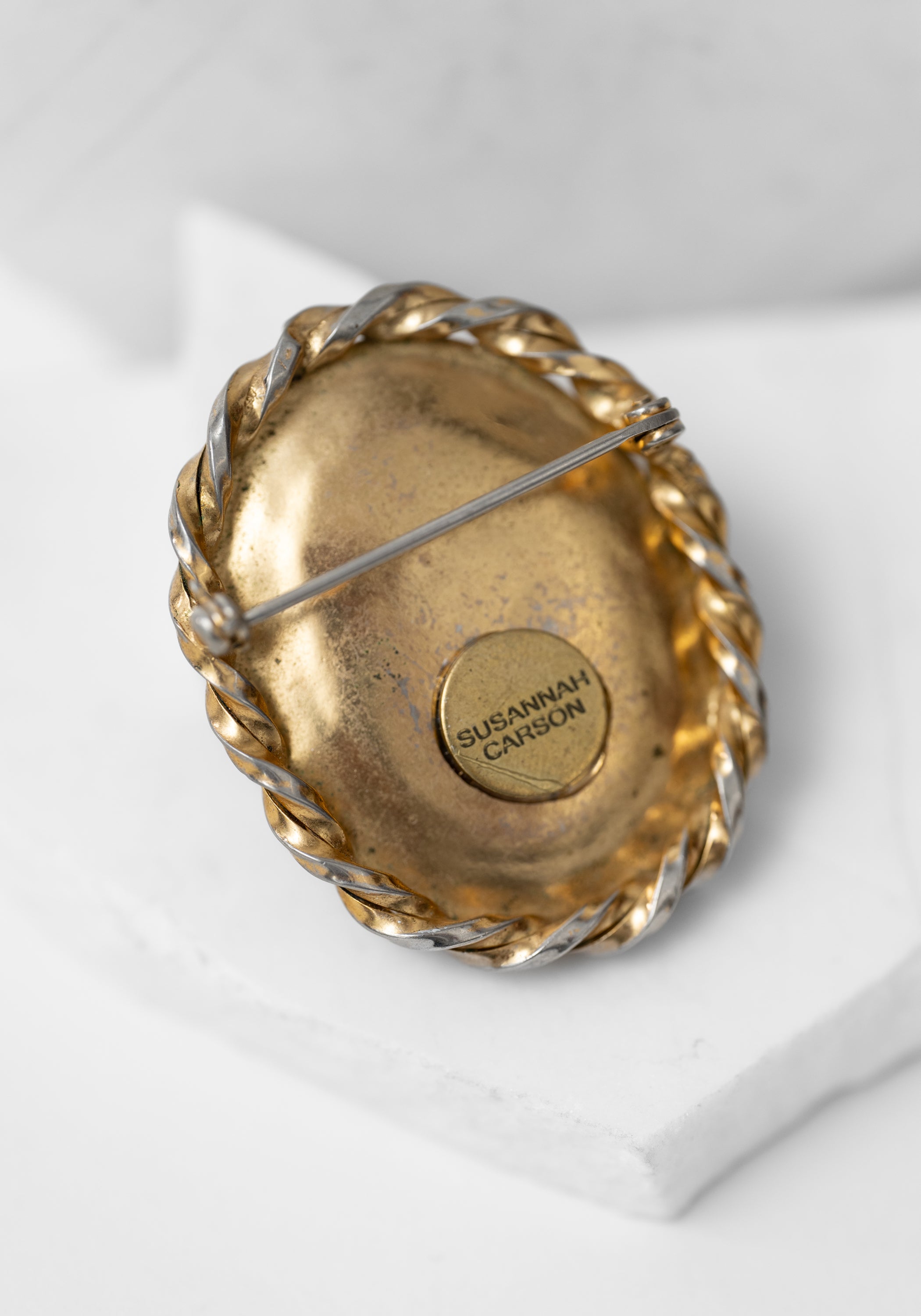 No. 3216 Lover's Eye Brooch