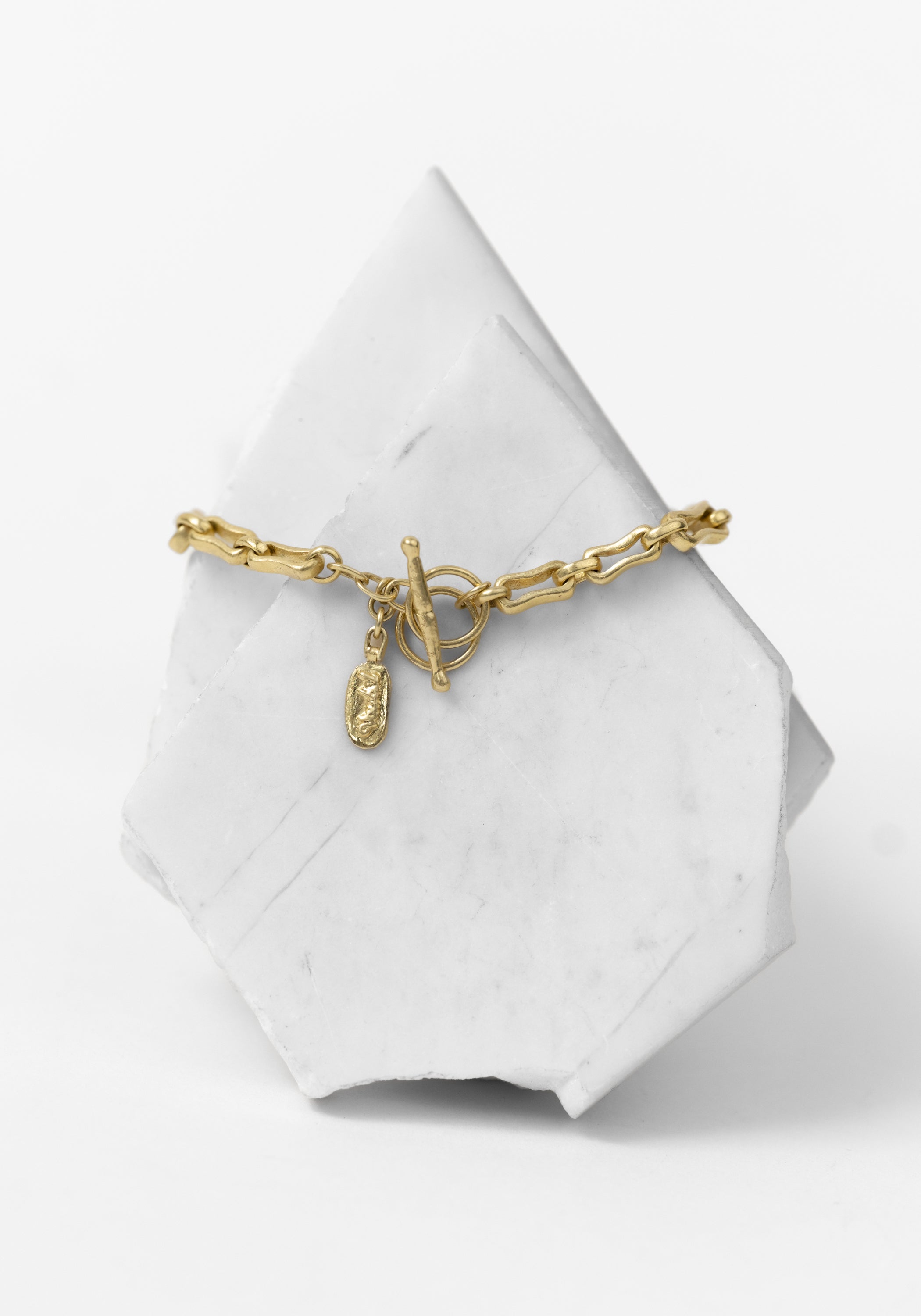 Gold Plated Graduated Links Bracelet