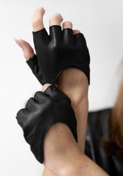 Fingerless Half Gloves