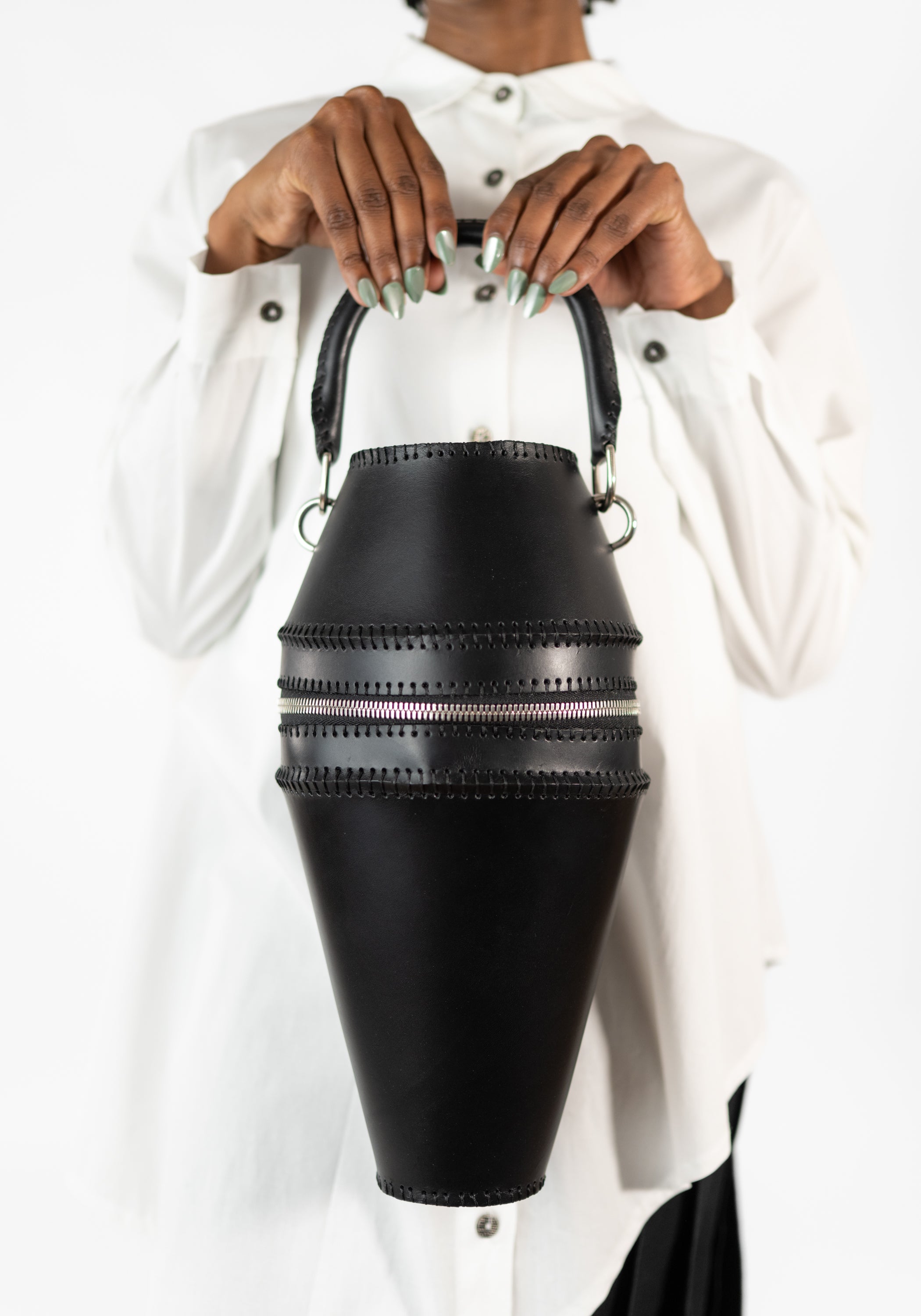 Pre-Order: Urn Big Leather Bag