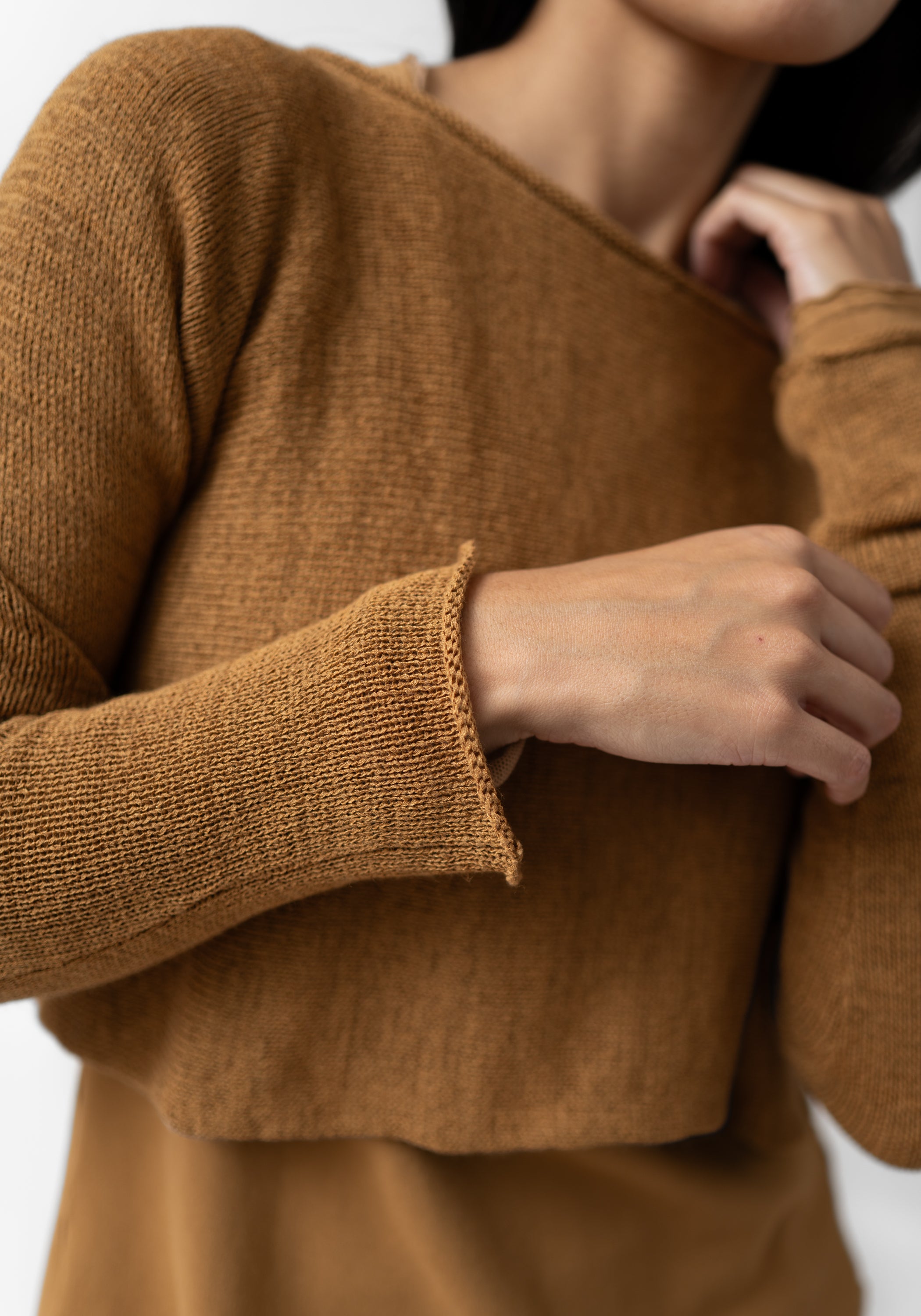 Cropped Linen Blend Knit Pullover