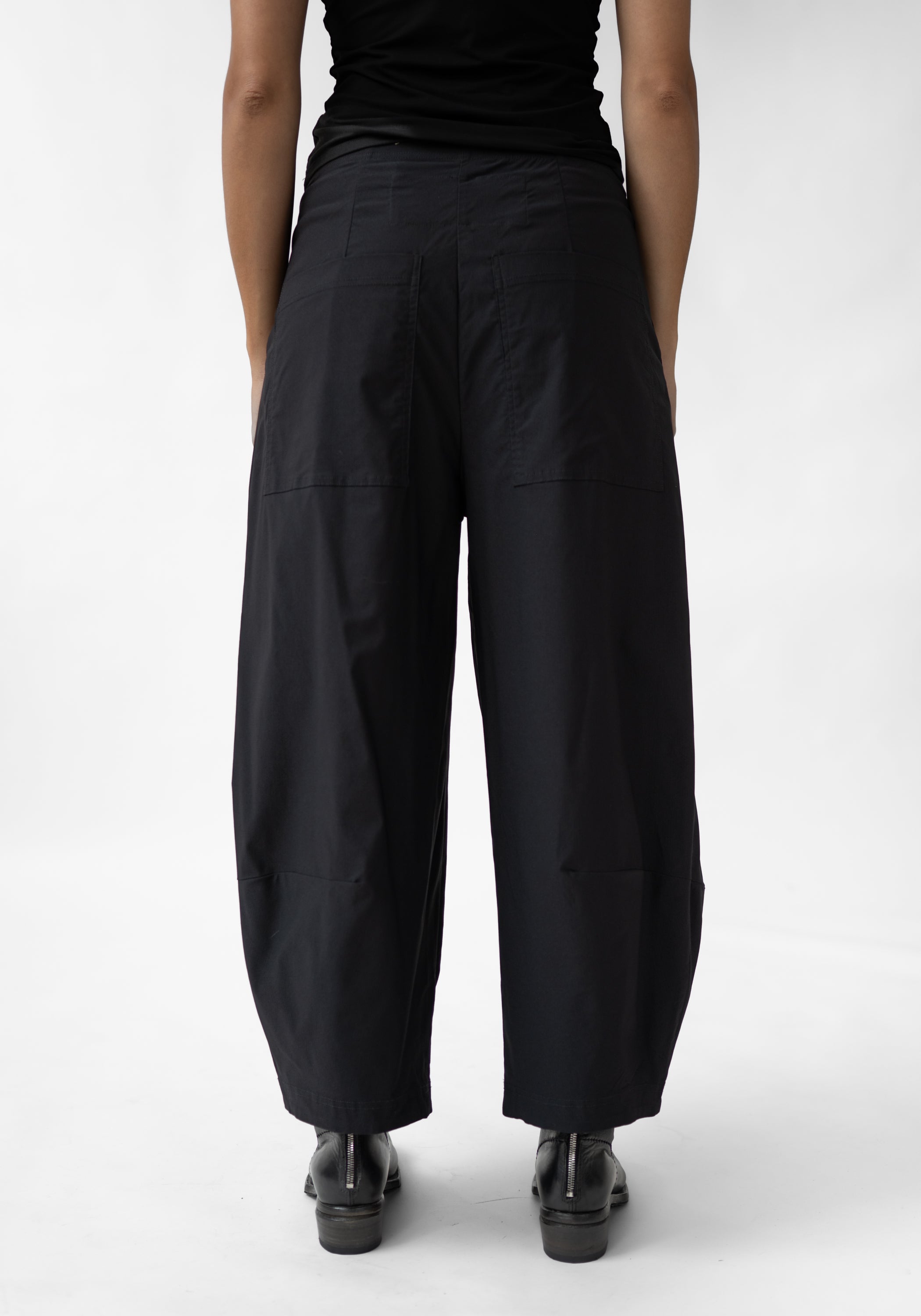 Tapered Balloon Leg Stretch Pants