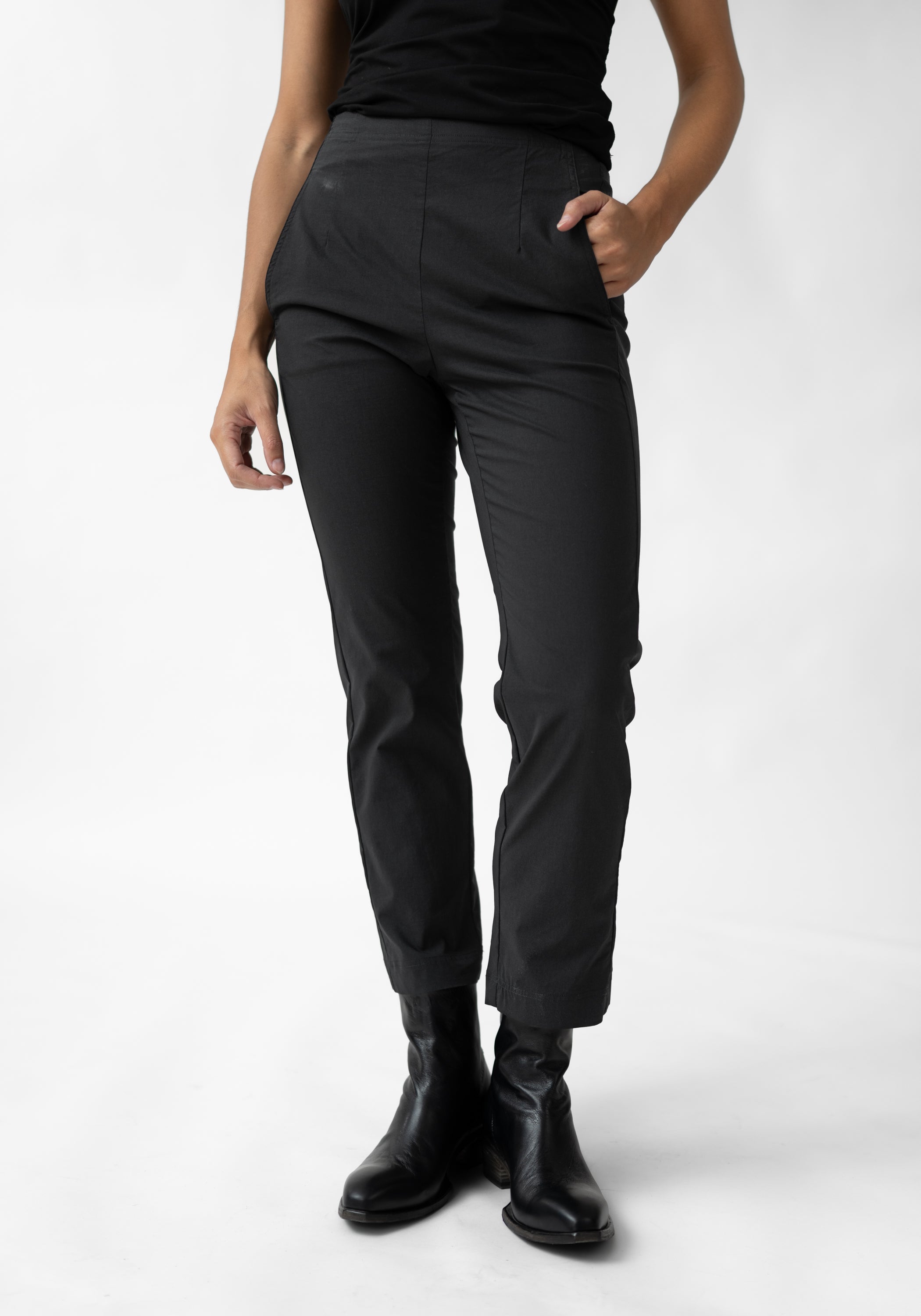 Tapered Leg Stretch Pants