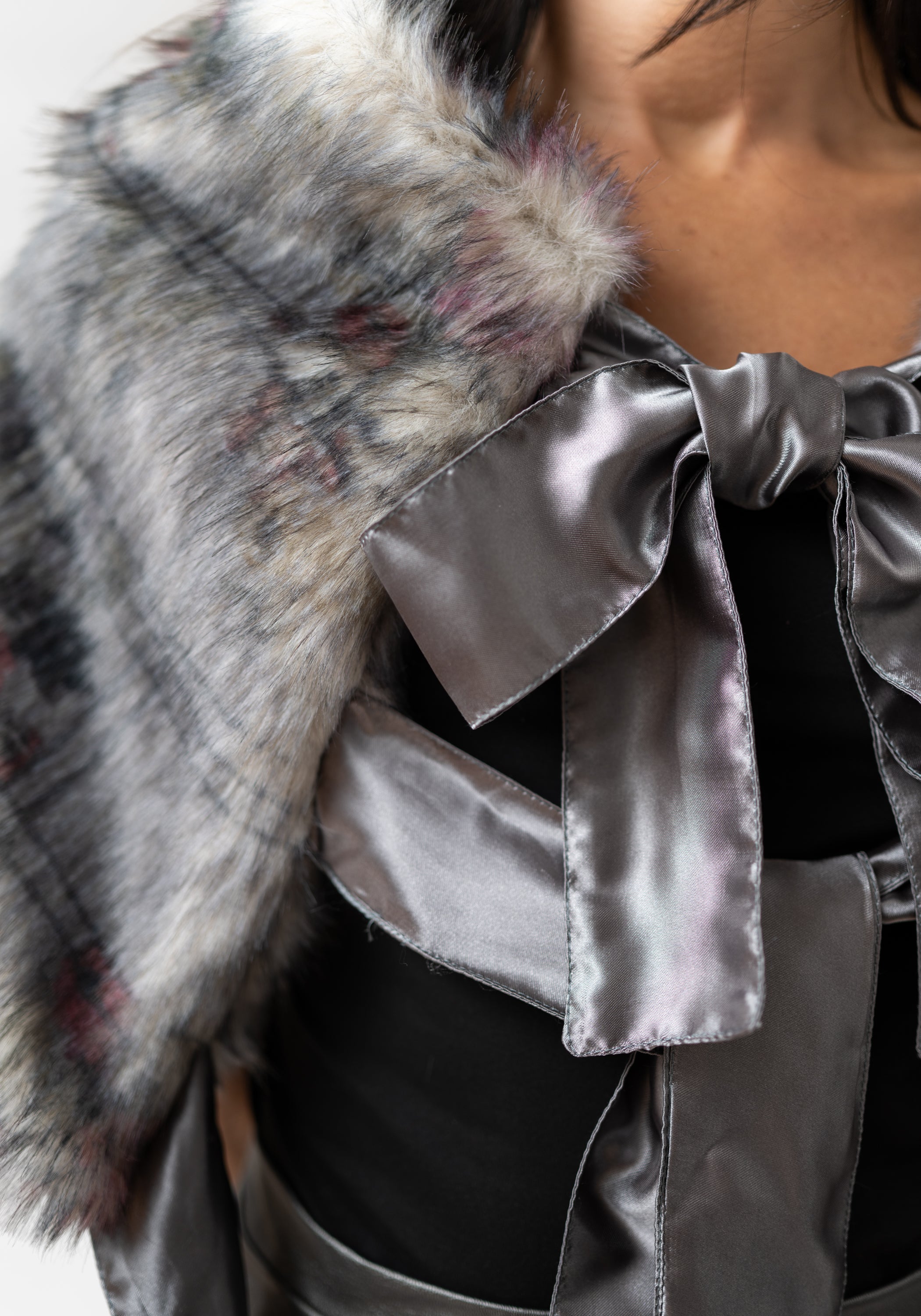 Dark Florals Print Faux Fur Tie Shrug