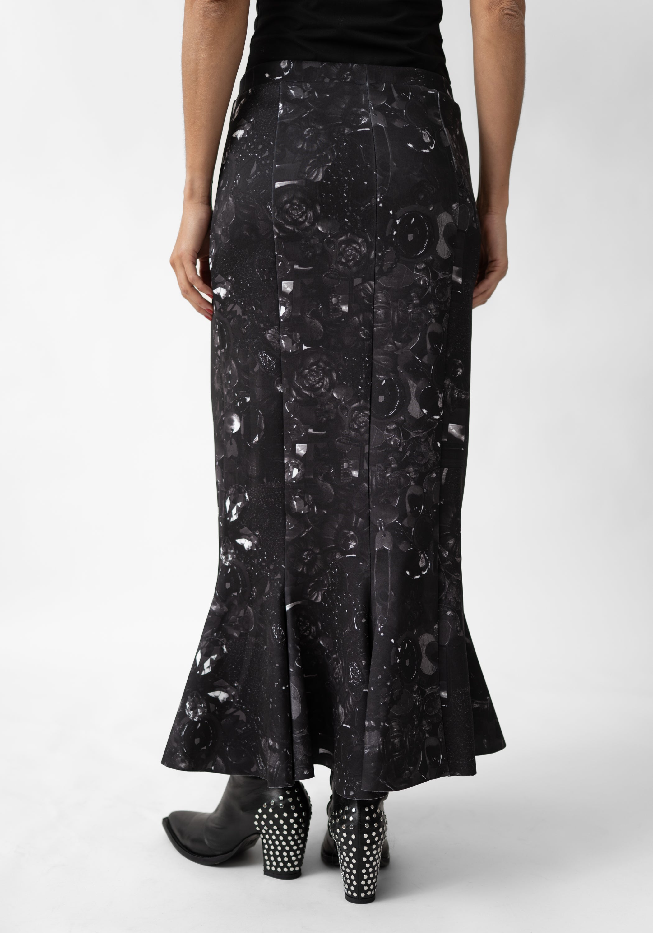 Dark Gems Print Stretch Tulip Hem Skirt