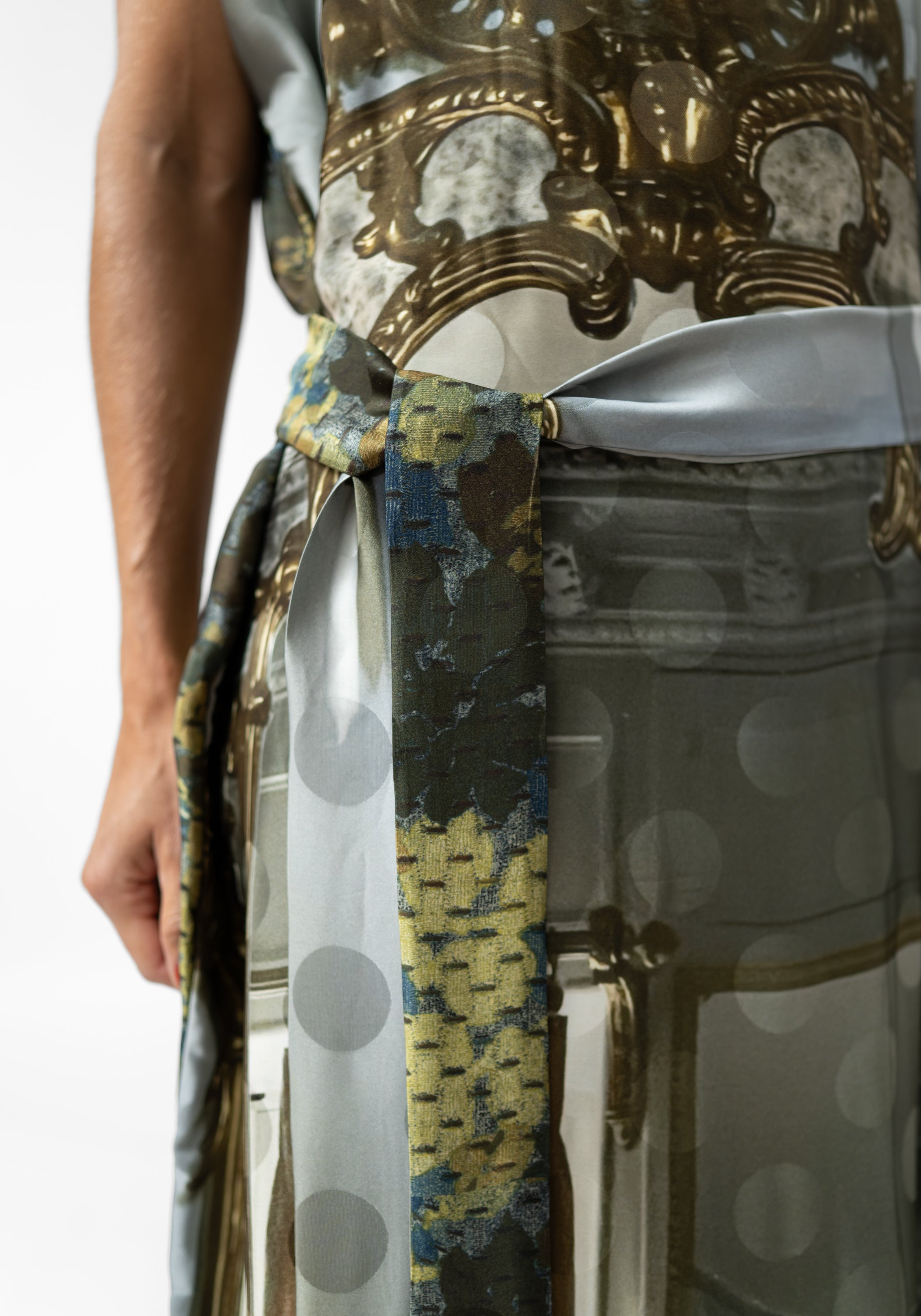 Mirror and Floral Print Oversized Tie Waist Tube Dress