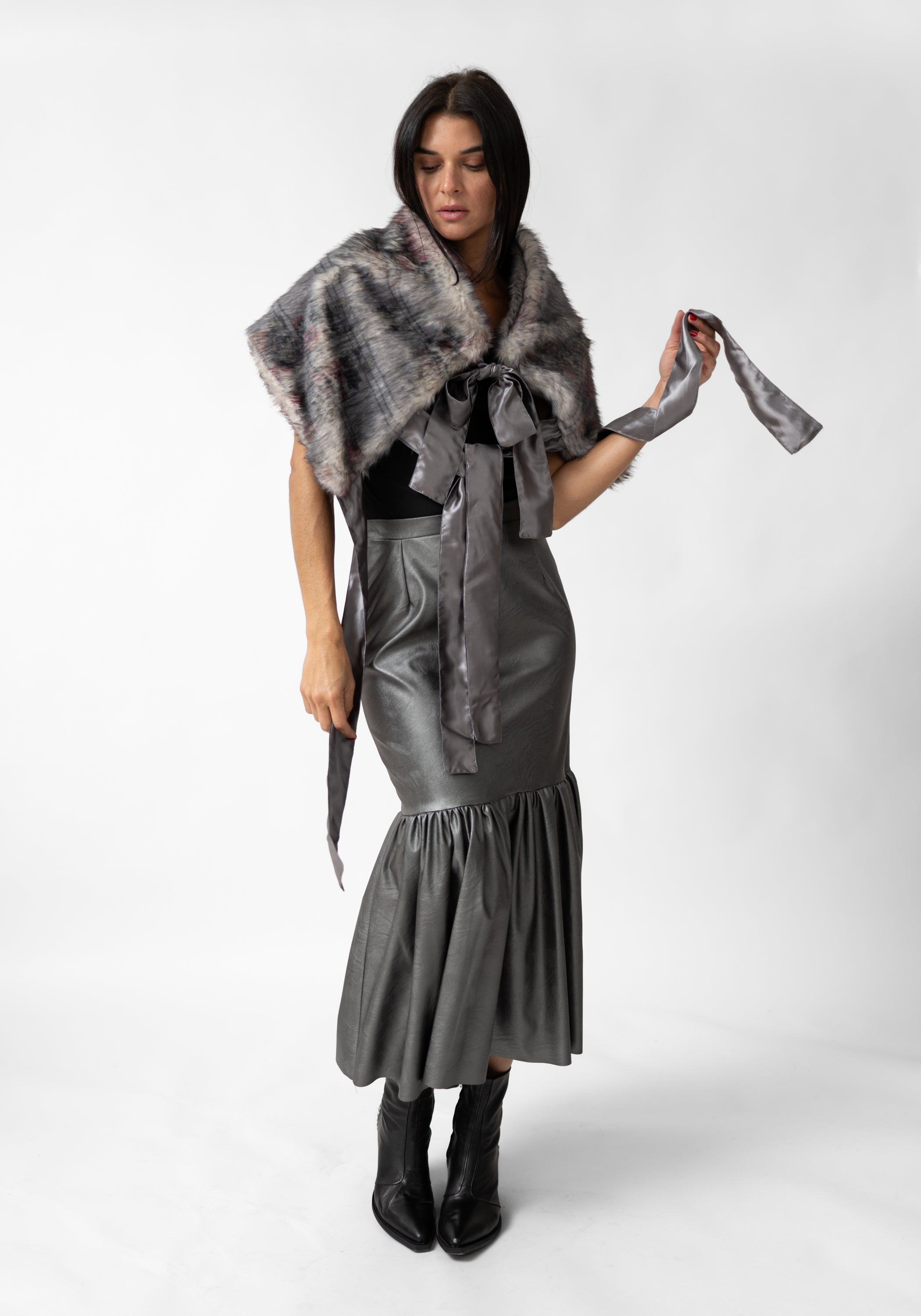 Dark Florals Print Faux Fur Tie Shrug