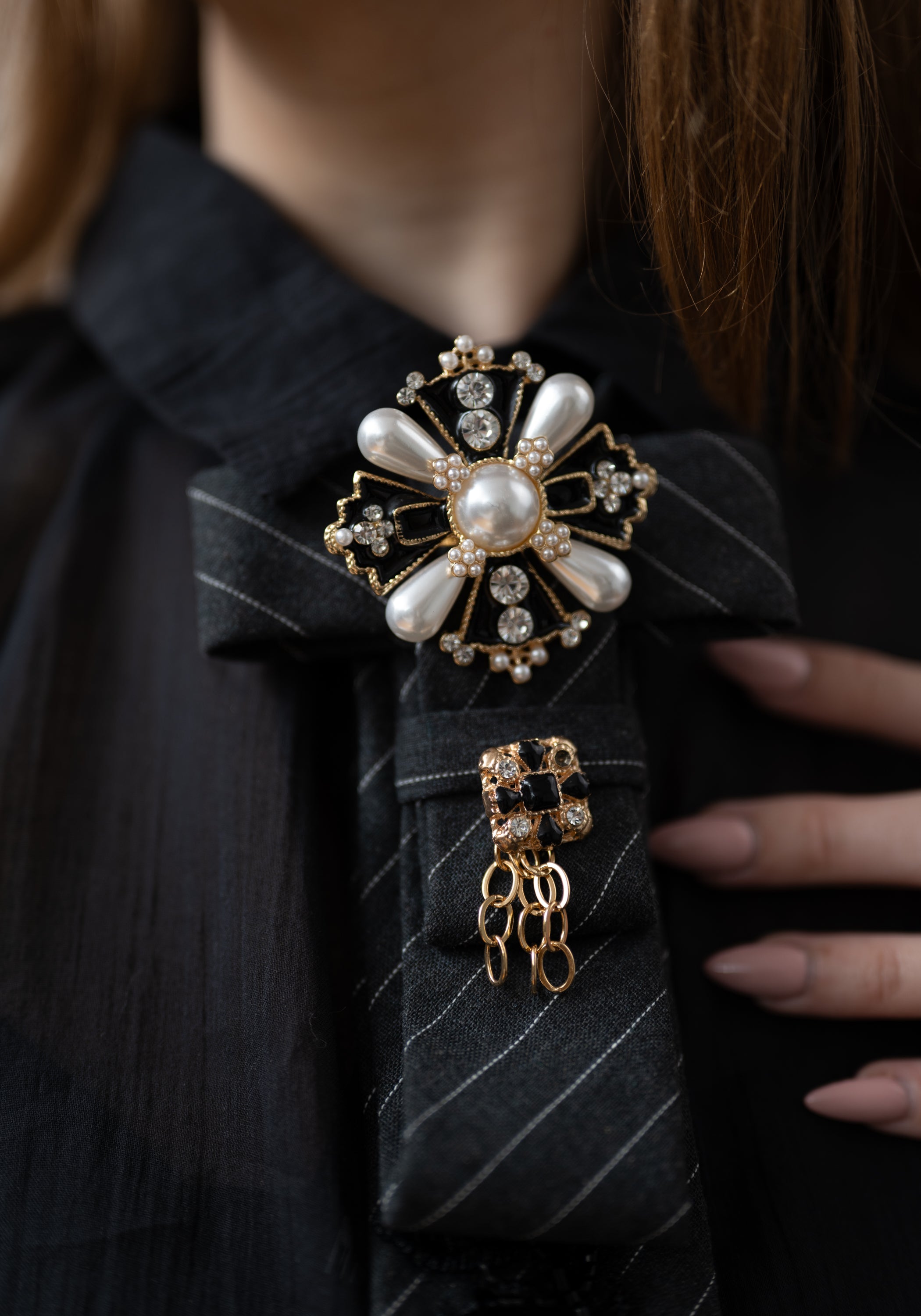 Baroque Tie Neckpiece