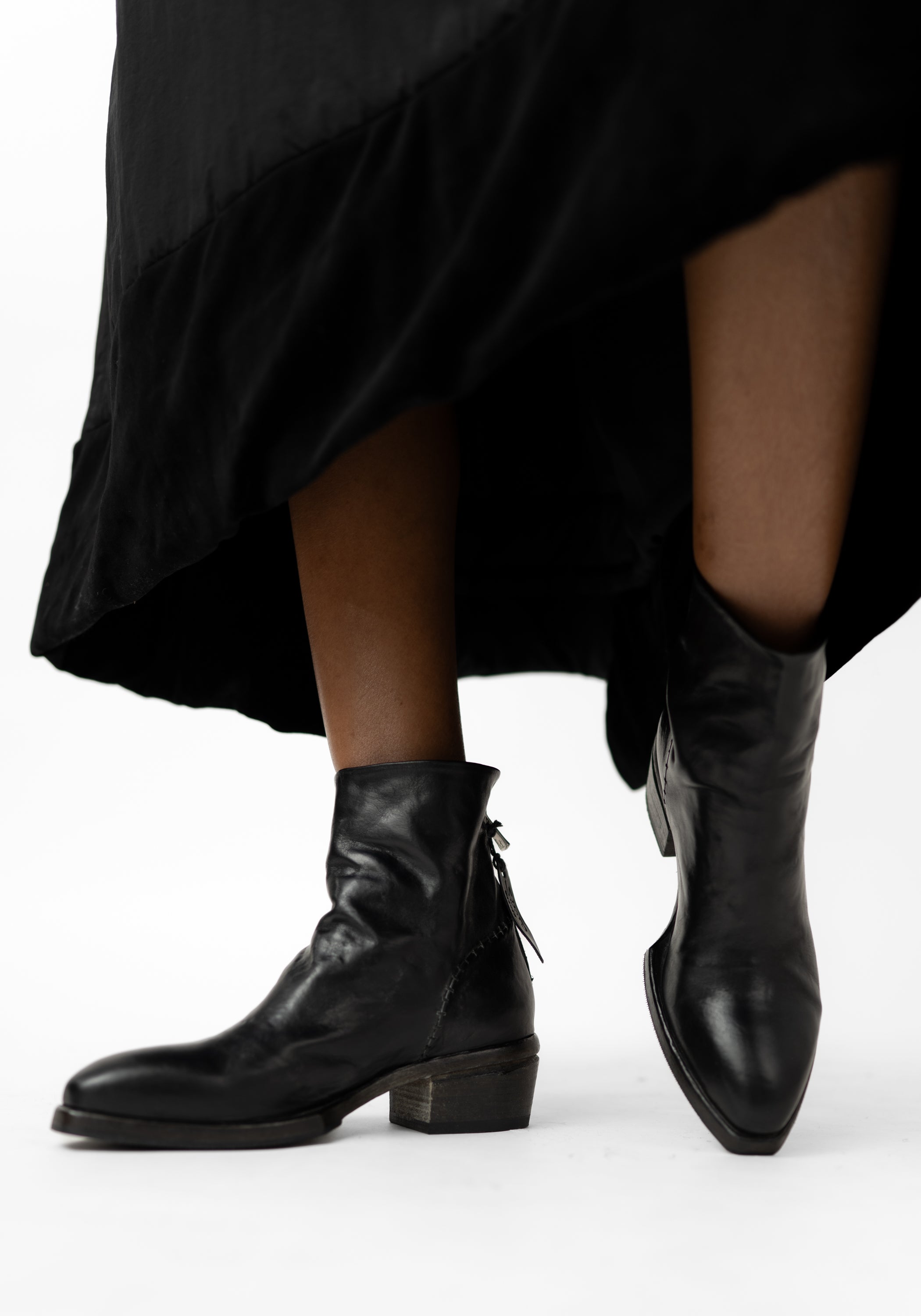 51450 Squared Off Toe Black Leather Bootie - December Thieves