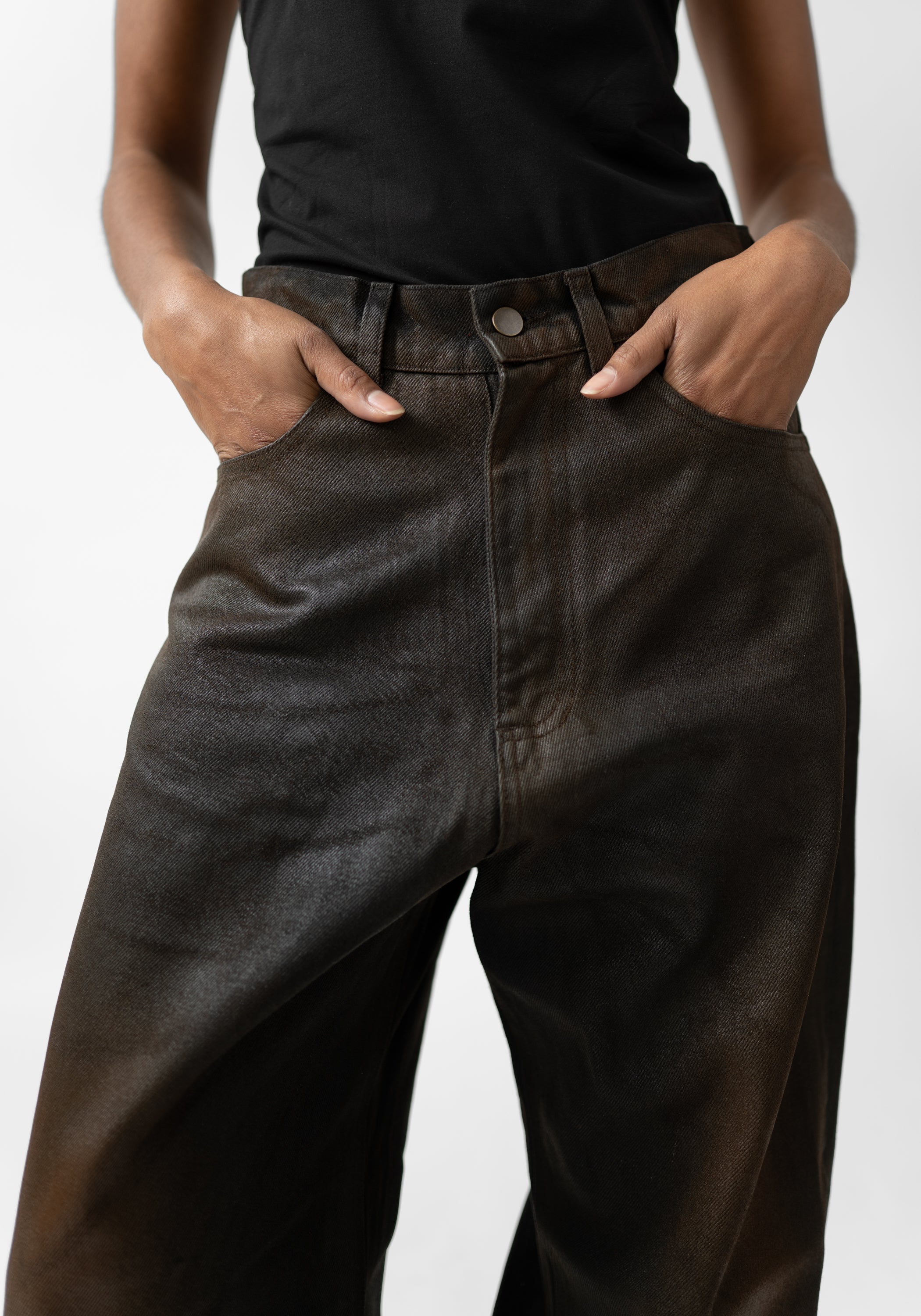 Relaxed Coated Black Bolo Jeans