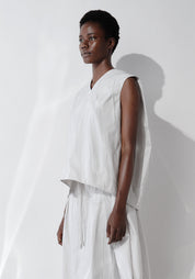 DK29-08-T02 Sleeveless Blouse - December Thieves